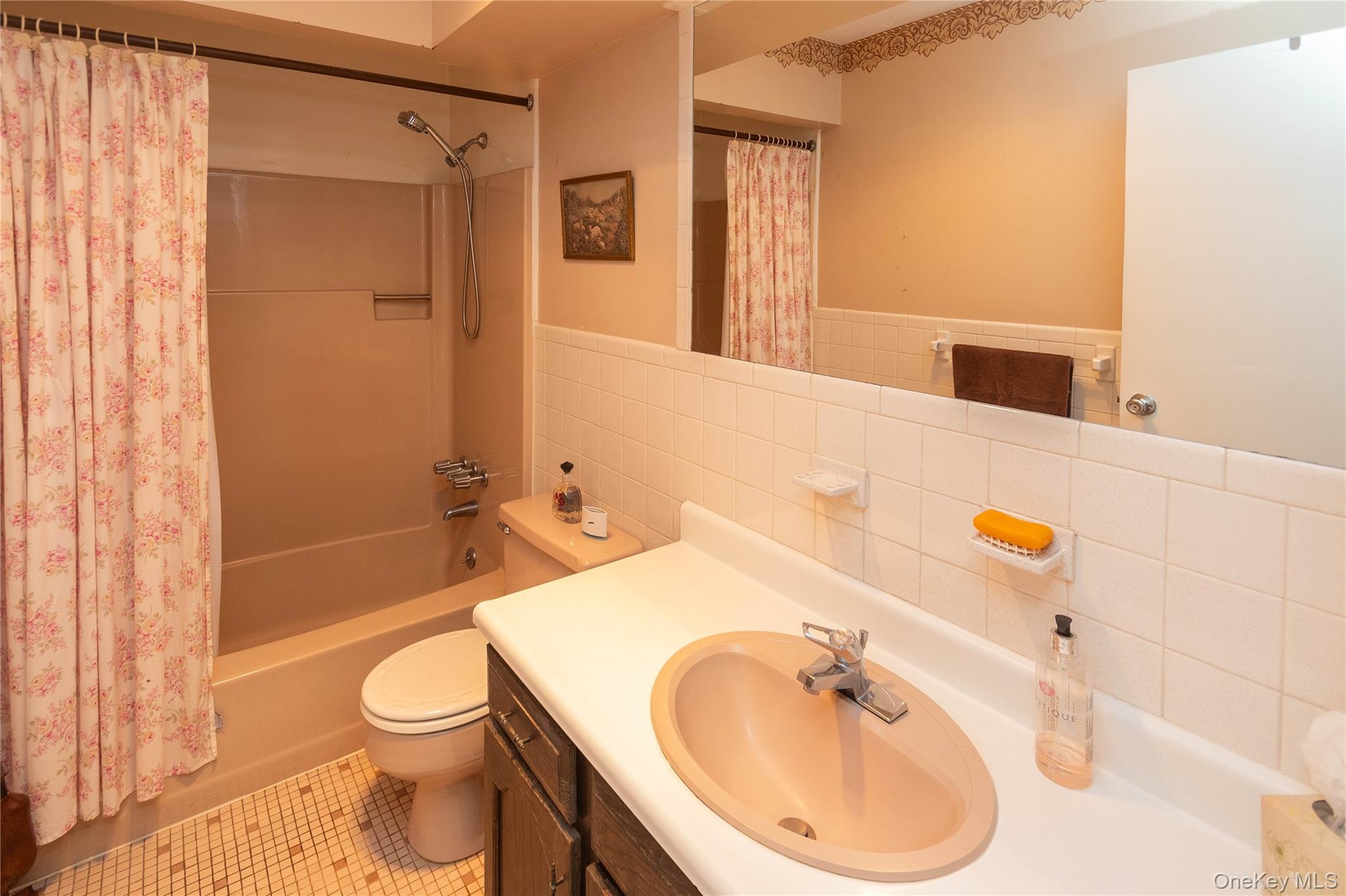 Single Family Village  Ulster County, NY 12401, MLS-906066-23