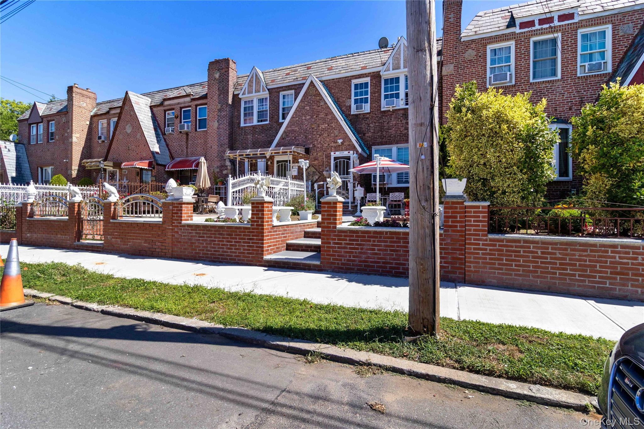 Single Family 143rd  Queens, NY 11436, MLS-906111-32