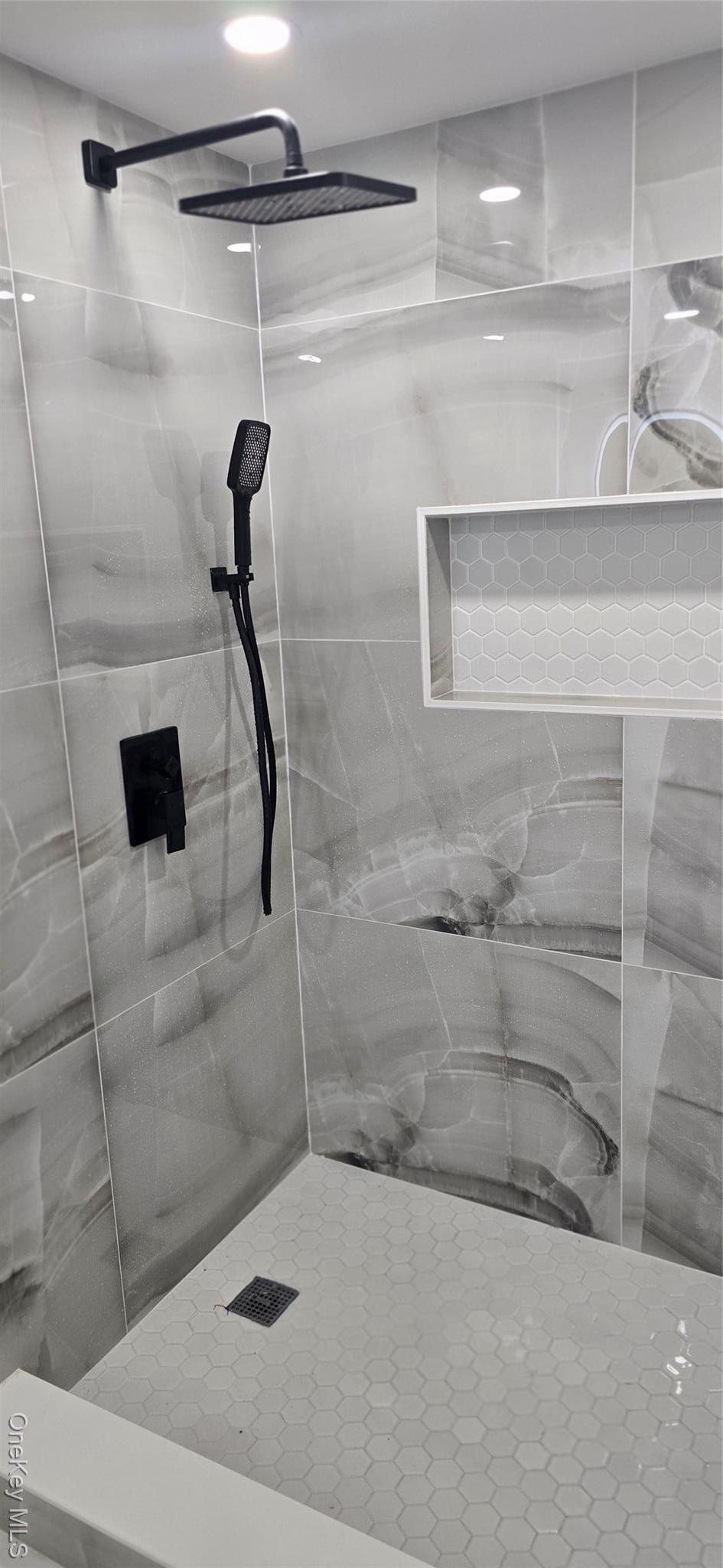 Single Family Burlington Suffolk County, NY 11729, MLS-906116-35