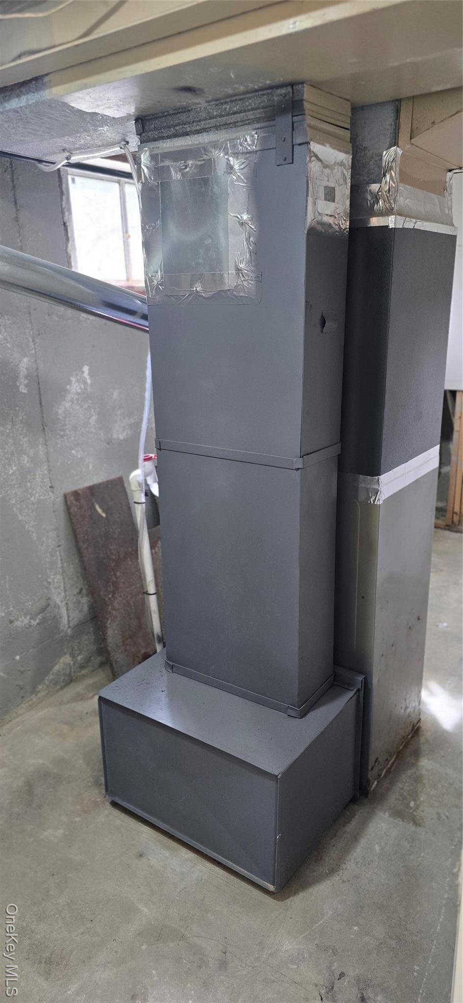 Single Family Burlington Suffolk County, NY 11729, MLS-906116-38