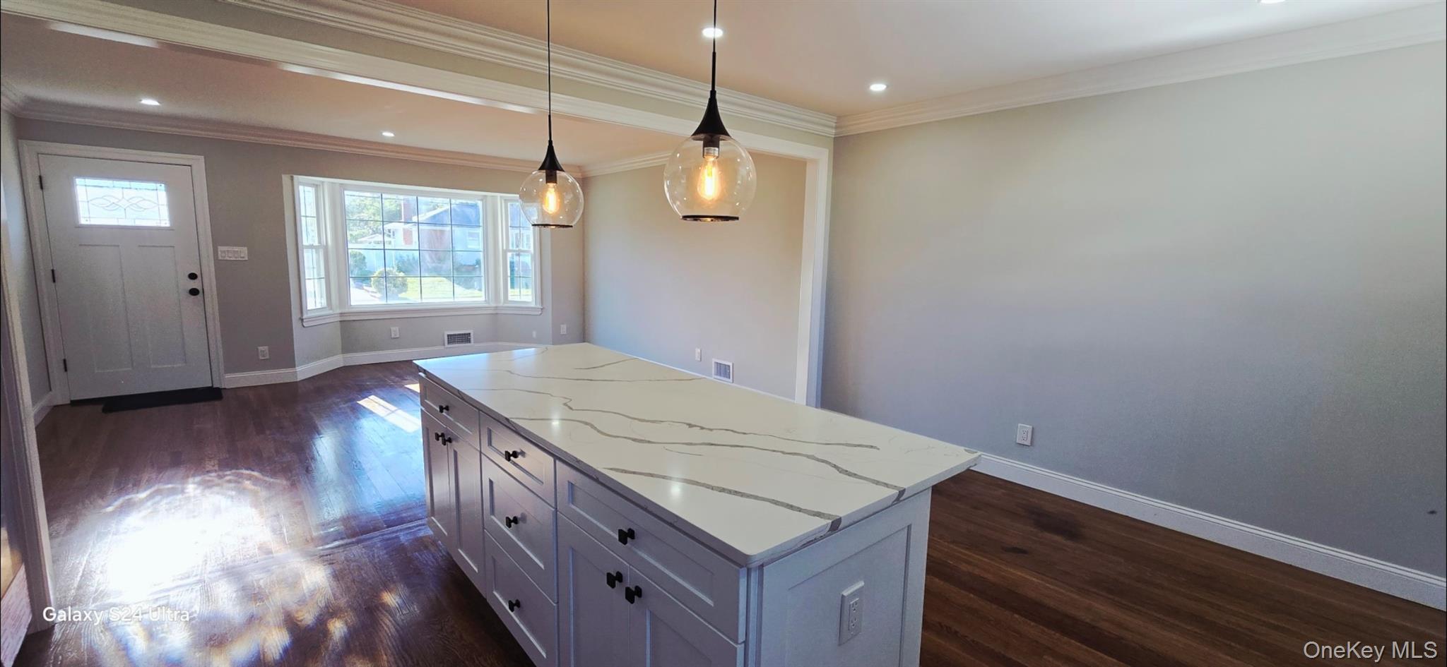 Single Family Burlington Suffolk County, NY 11729, MLS-906116-5