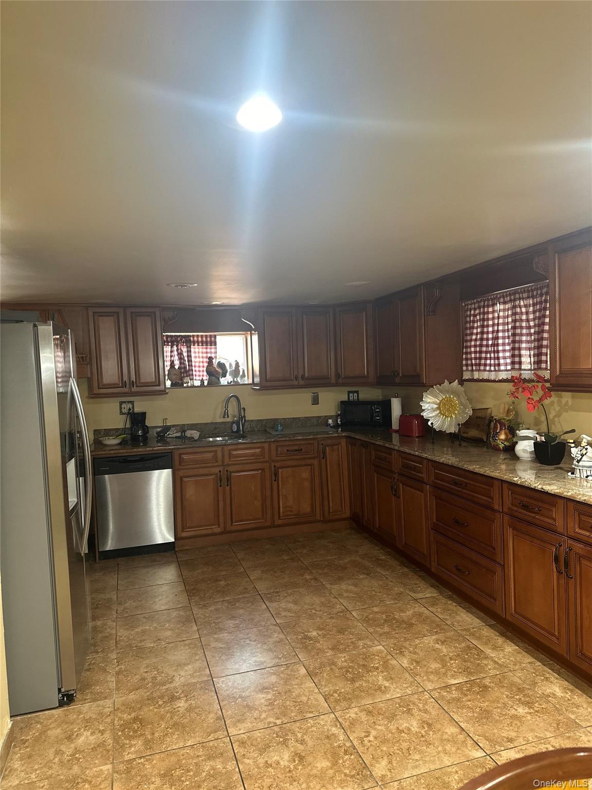 Single Family Maspeth Brooklyn, NY 11211, MLS-906120-9