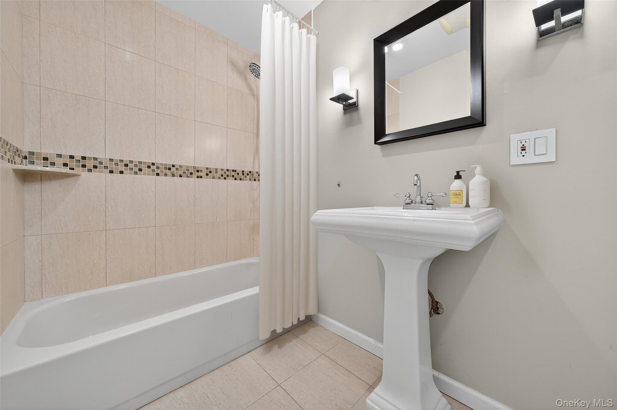 Single Family St Georges Orange County, NY 10950, MLS-906136-26