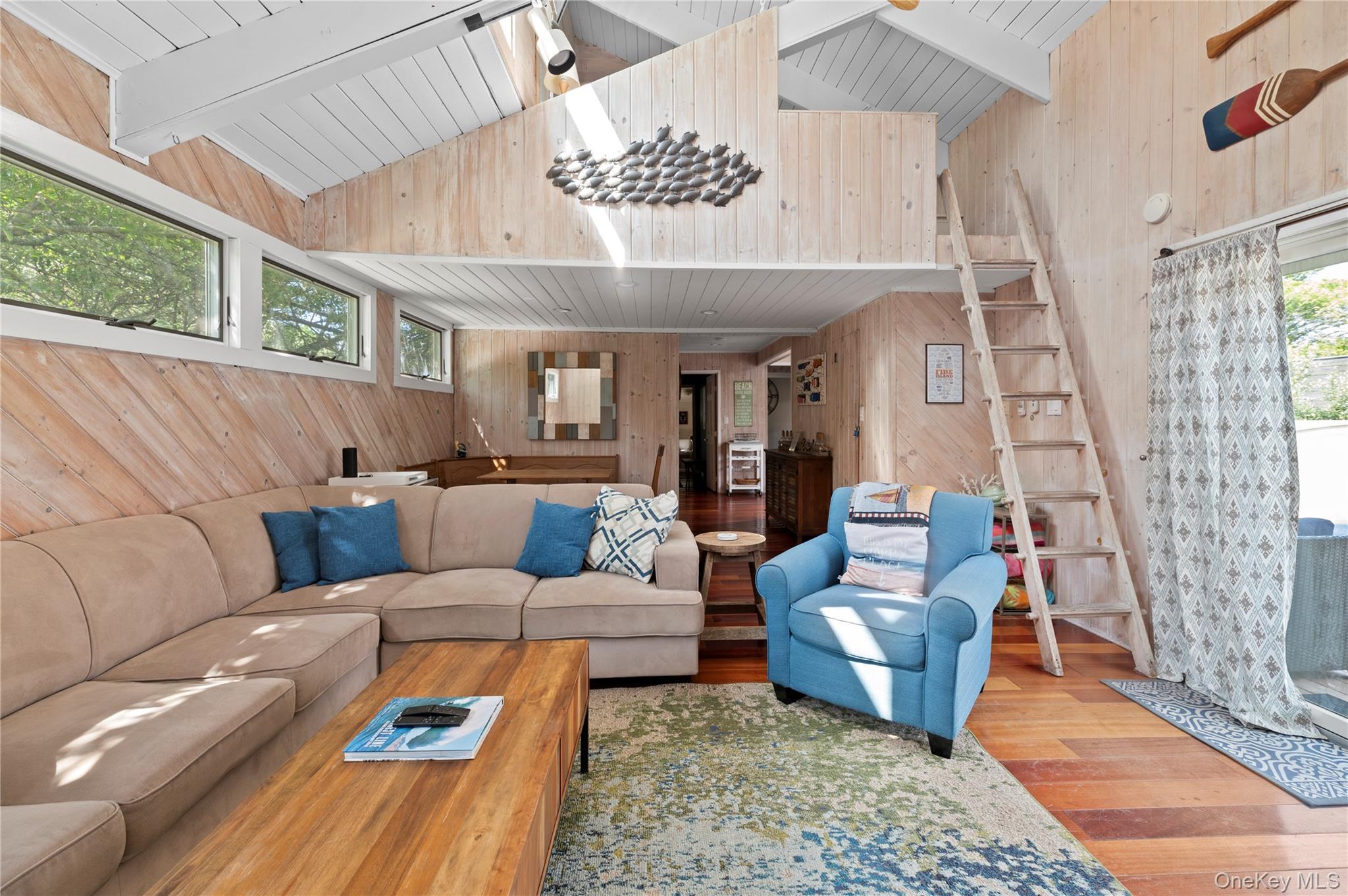 Single Family Seneca Suffolk County, NY 11770, MLS-906137-10