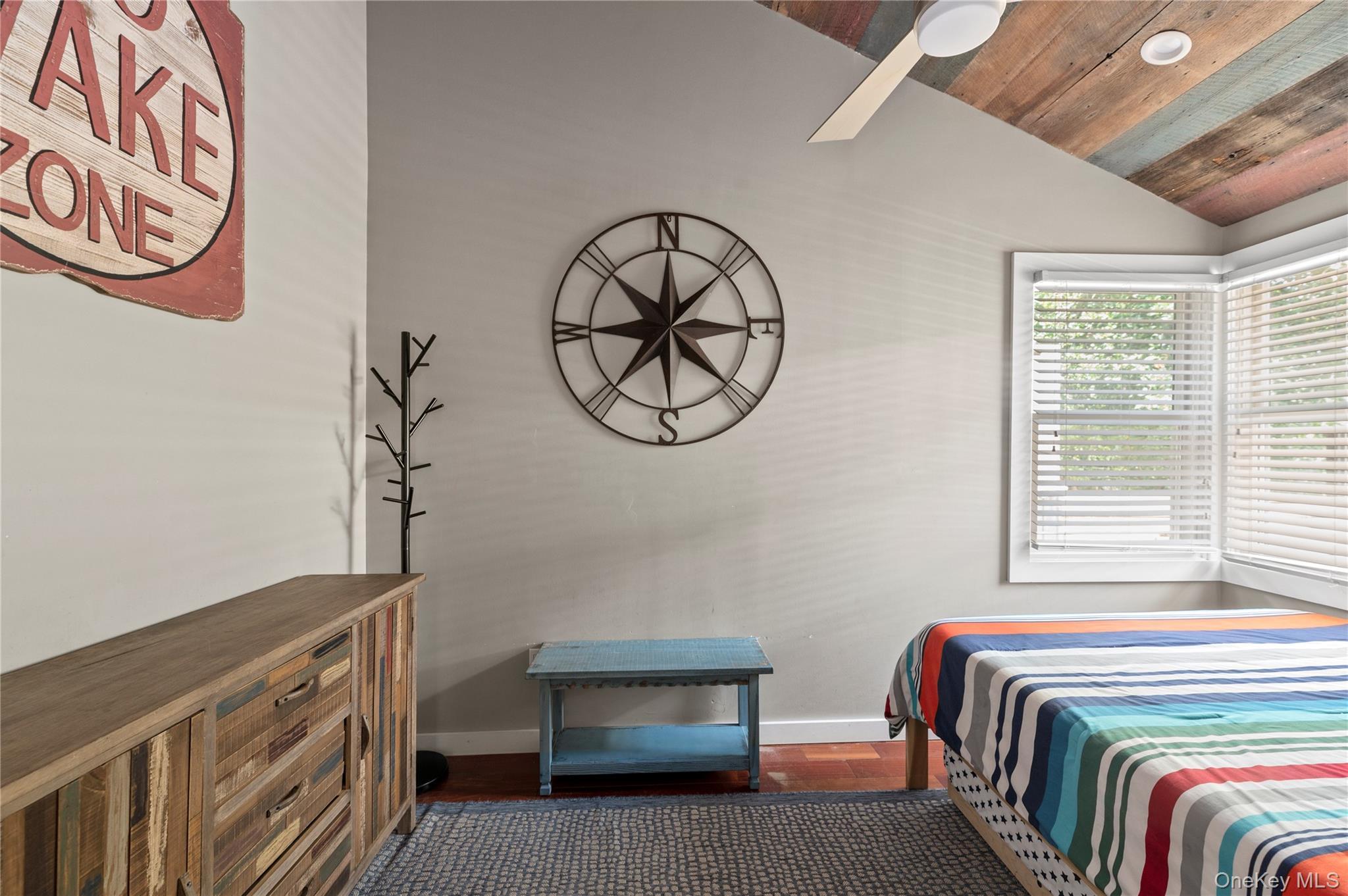 Single Family Seneca Suffolk County, NY 11770, MLS-906137-15