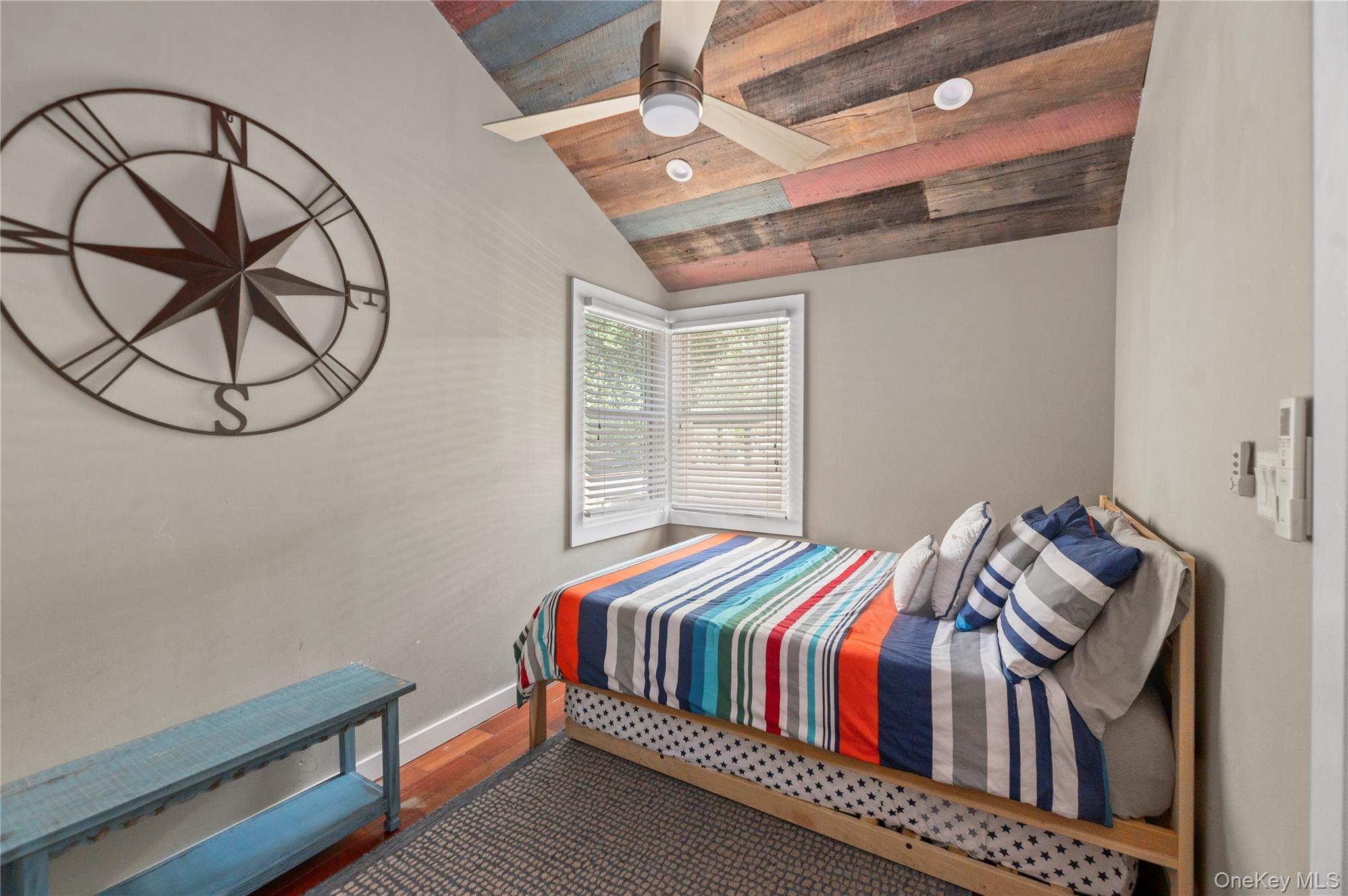 Single Family Seneca Suffolk County, NY 11770, MLS-906137-16