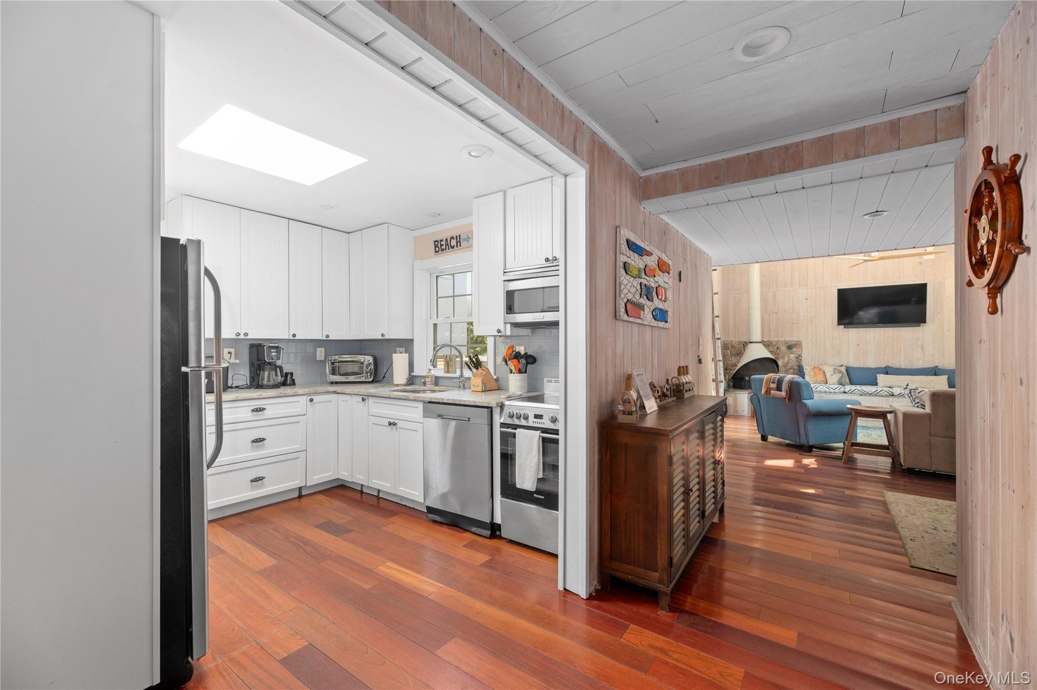 Single Family Seneca Suffolk County, NY 11770, MLS-906137-5