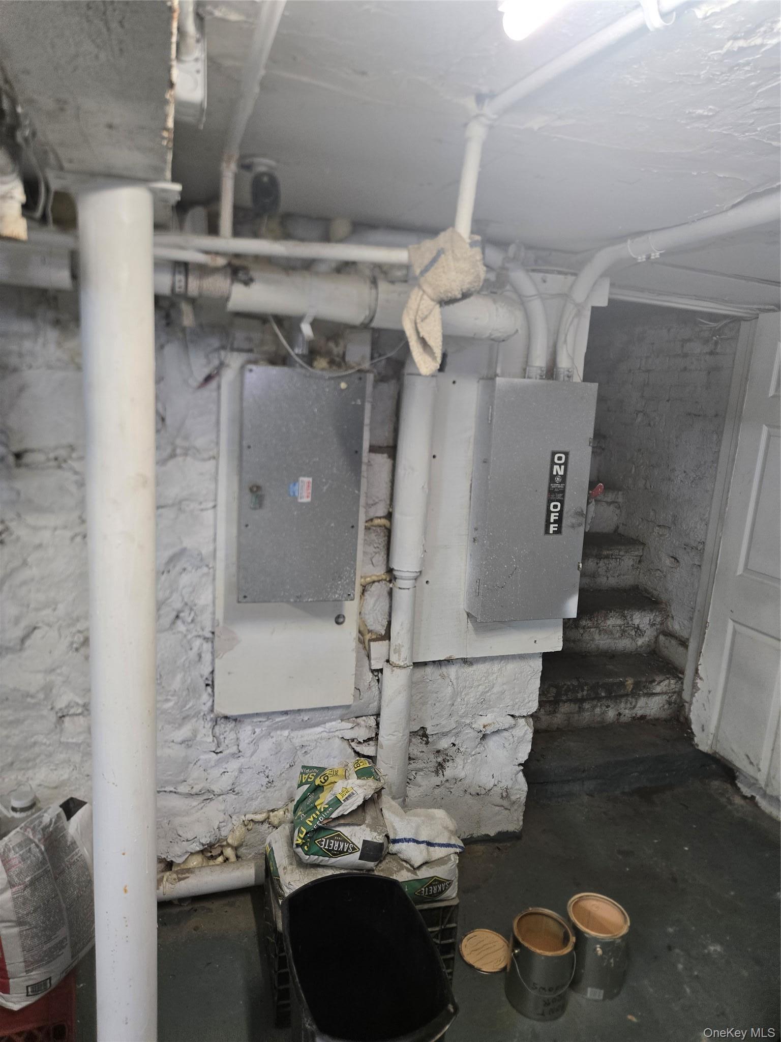 Commercial Sale Gates Avenue  Brooklyn, NY 11237, MLS-906151-18