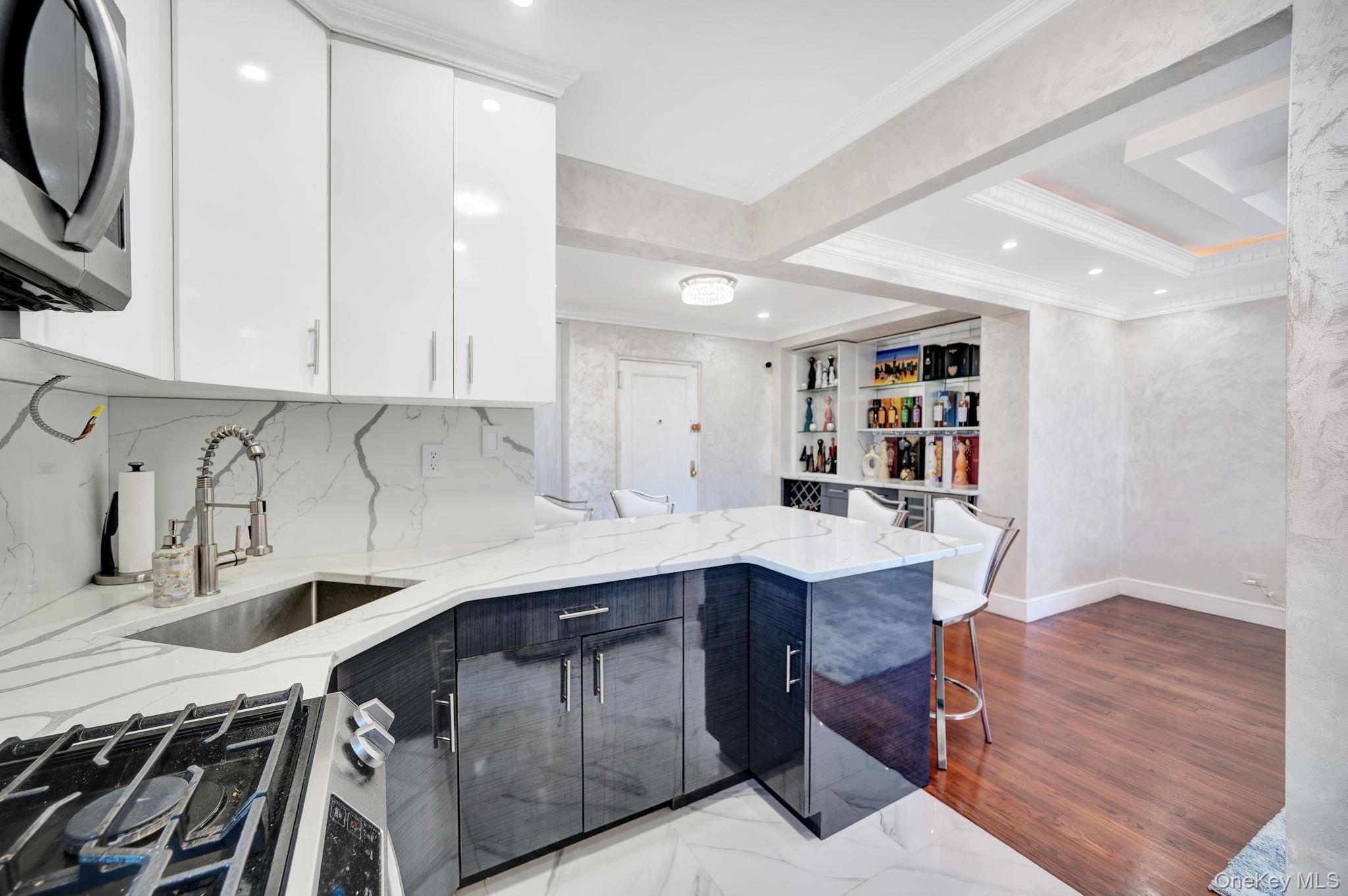 Coop 85th  Queens, NY 11435, MLS-906165-6