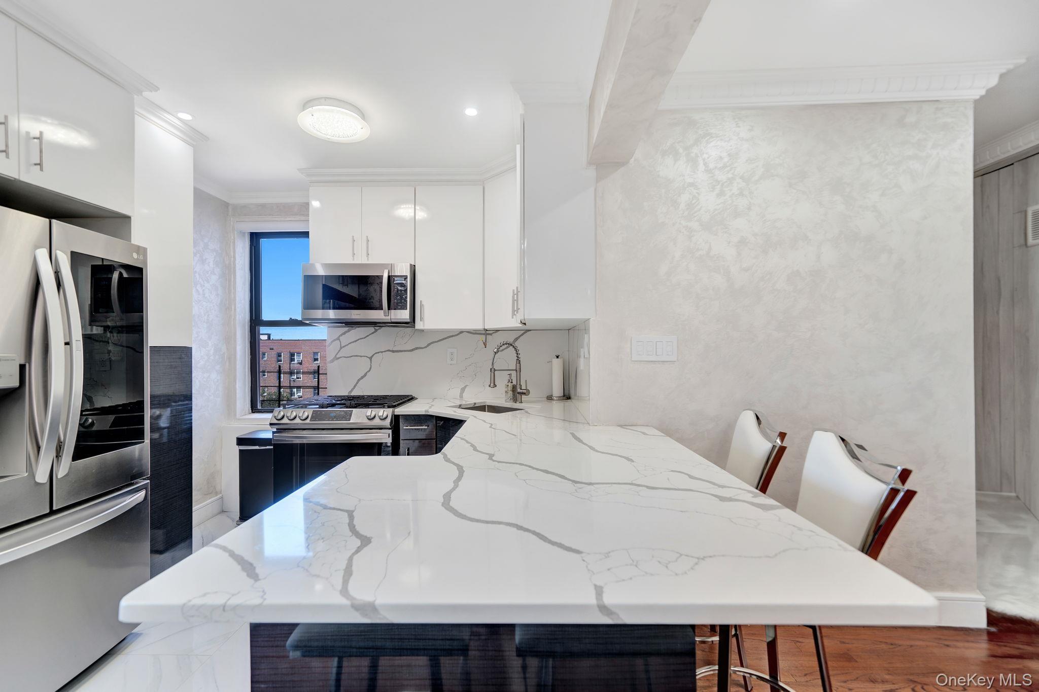 Coop 85th  Queens, NY 11435, MLS-906165-9