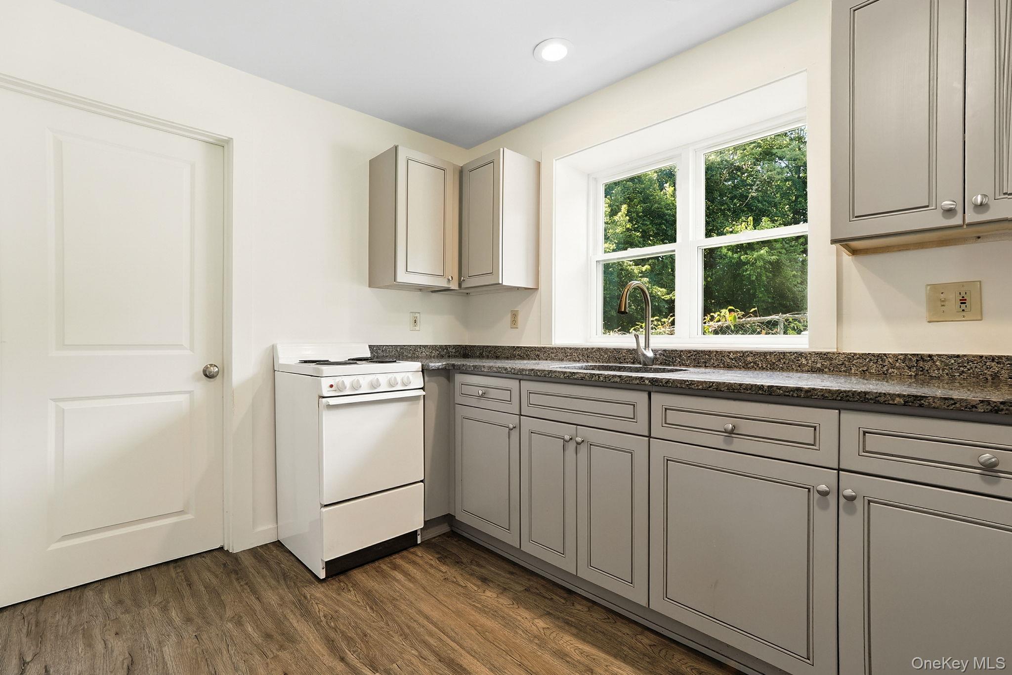 Single Family Titusville Dutchess County, NY 12540, MLS-906180-27