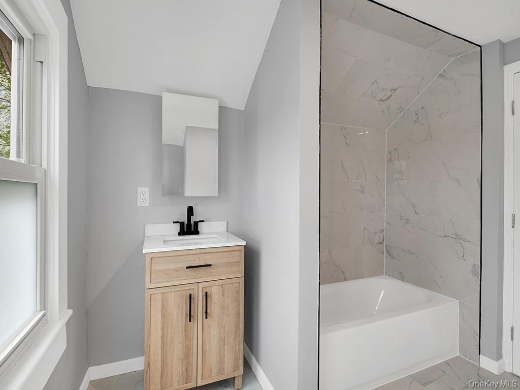 Single Family Harwich  Ulster County, NY 12401, MLS-906182-17