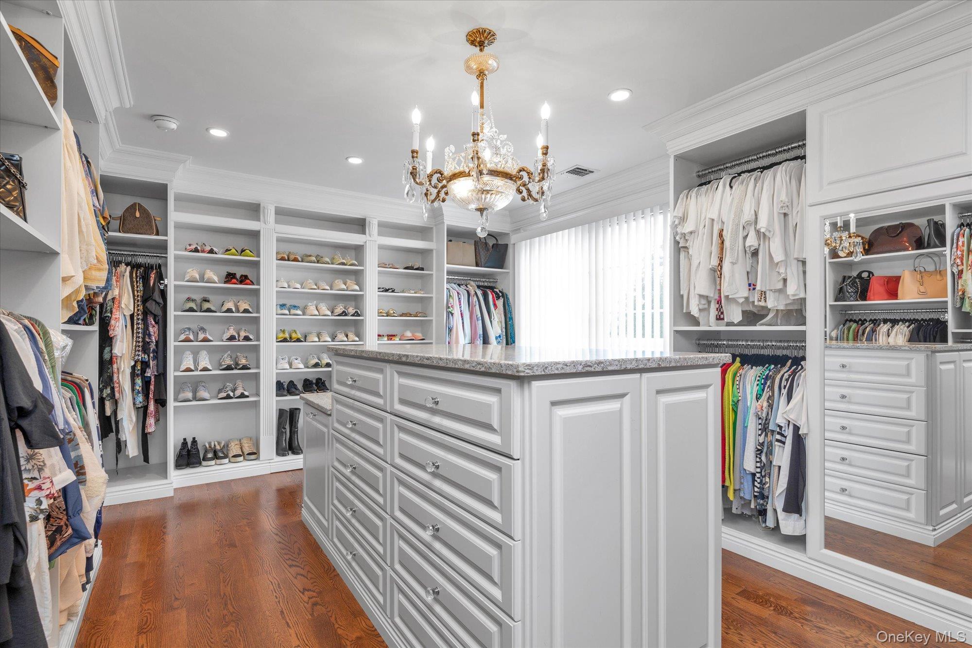 Single Family Silverton  Nassau County, NY 11793, MLS-906183-14