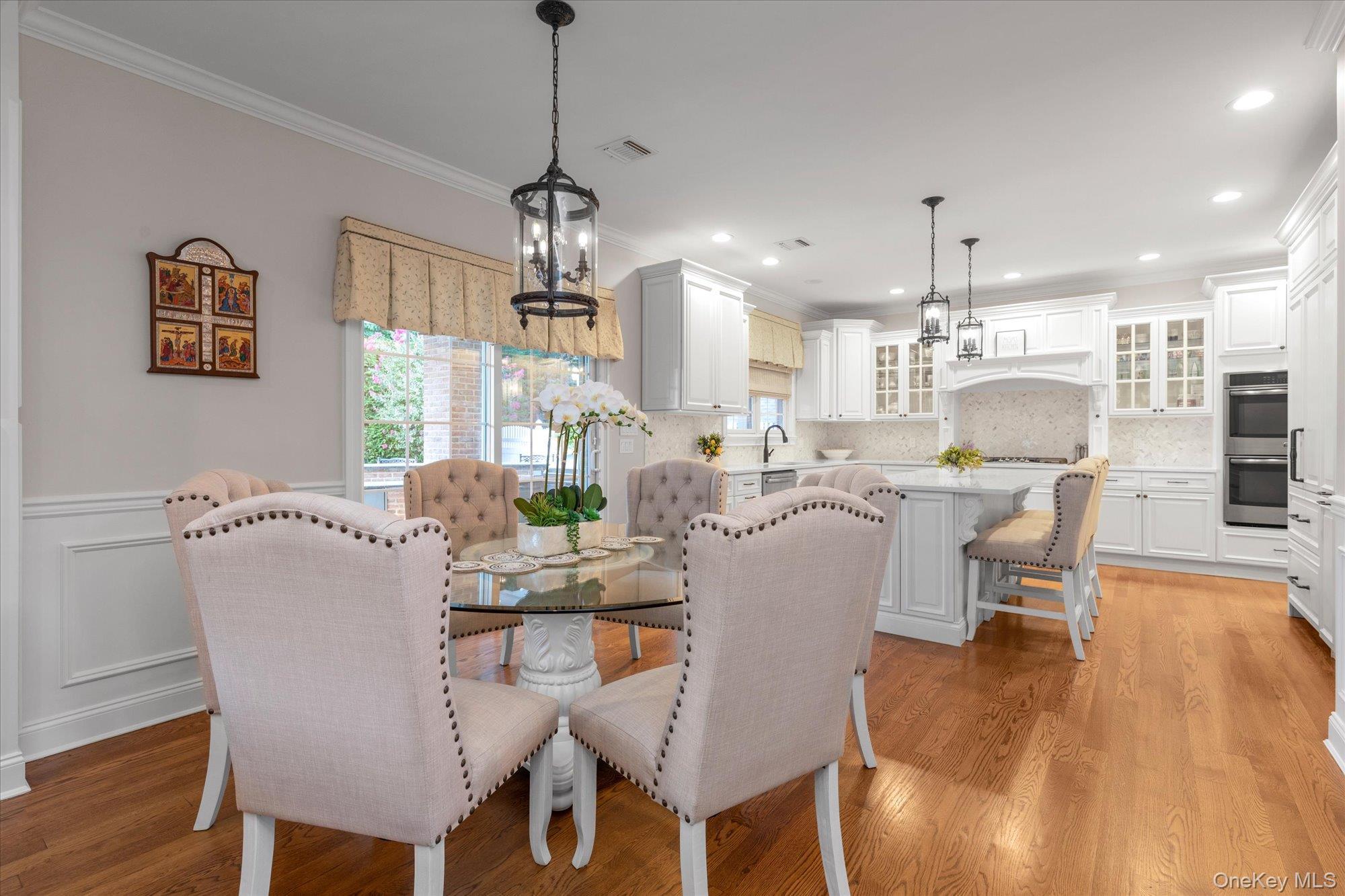 Single Family Silverton  Nassau County, NY 11793, MLS-906183-6