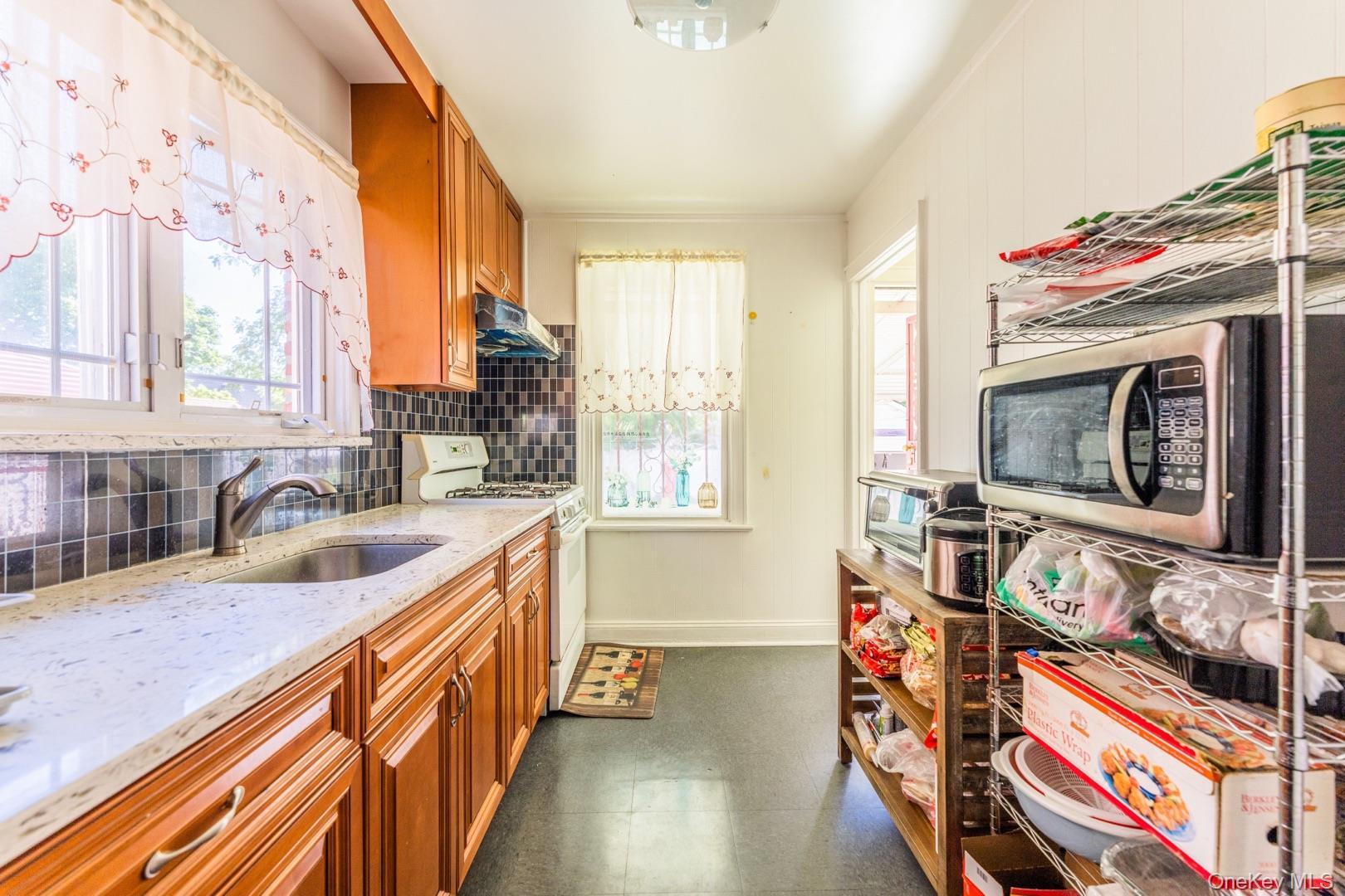 Single Family 217th Queens, NY 11413, MLS-906205-11