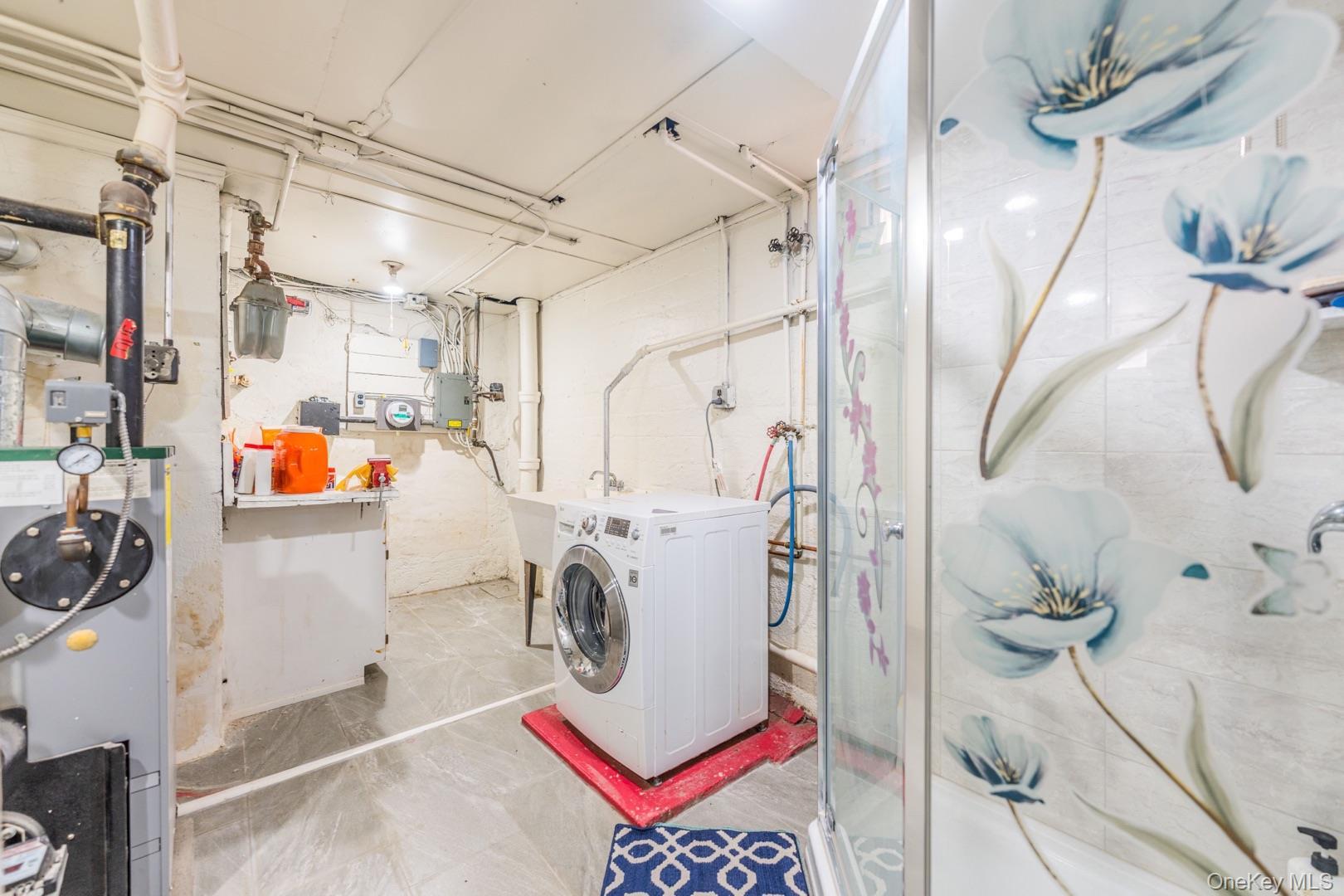 Single Family 217th Queens, NY 11413, MLS-906205-18