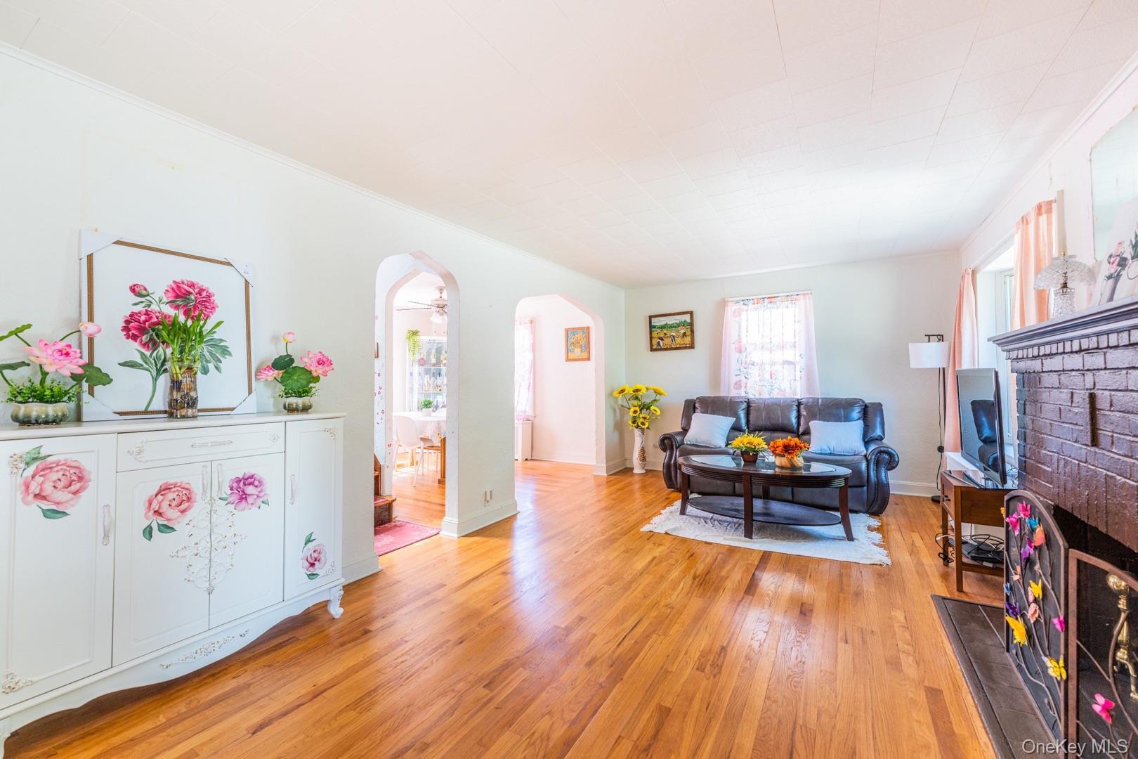 Single Family 217th Queens, NY 11413, MLS-906205-6