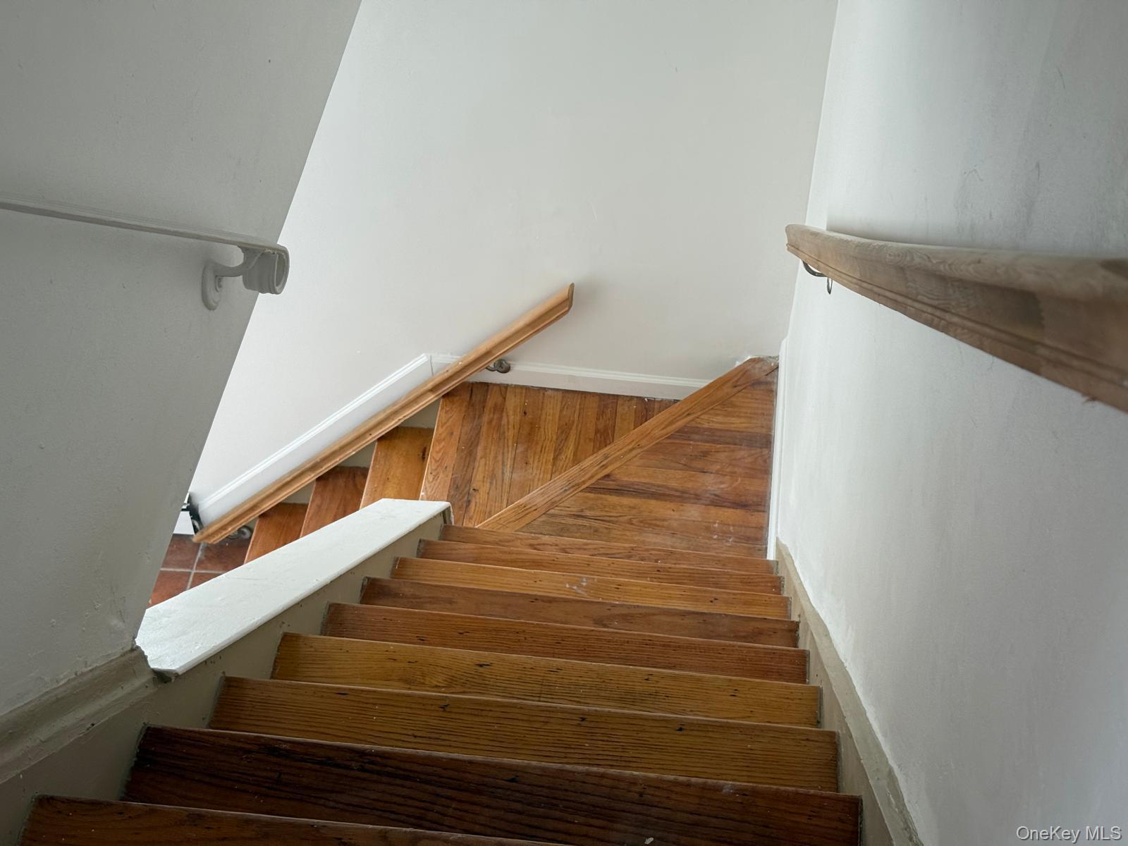 Single Family Chandler  Queens, NY 11691, MLS-906208-15