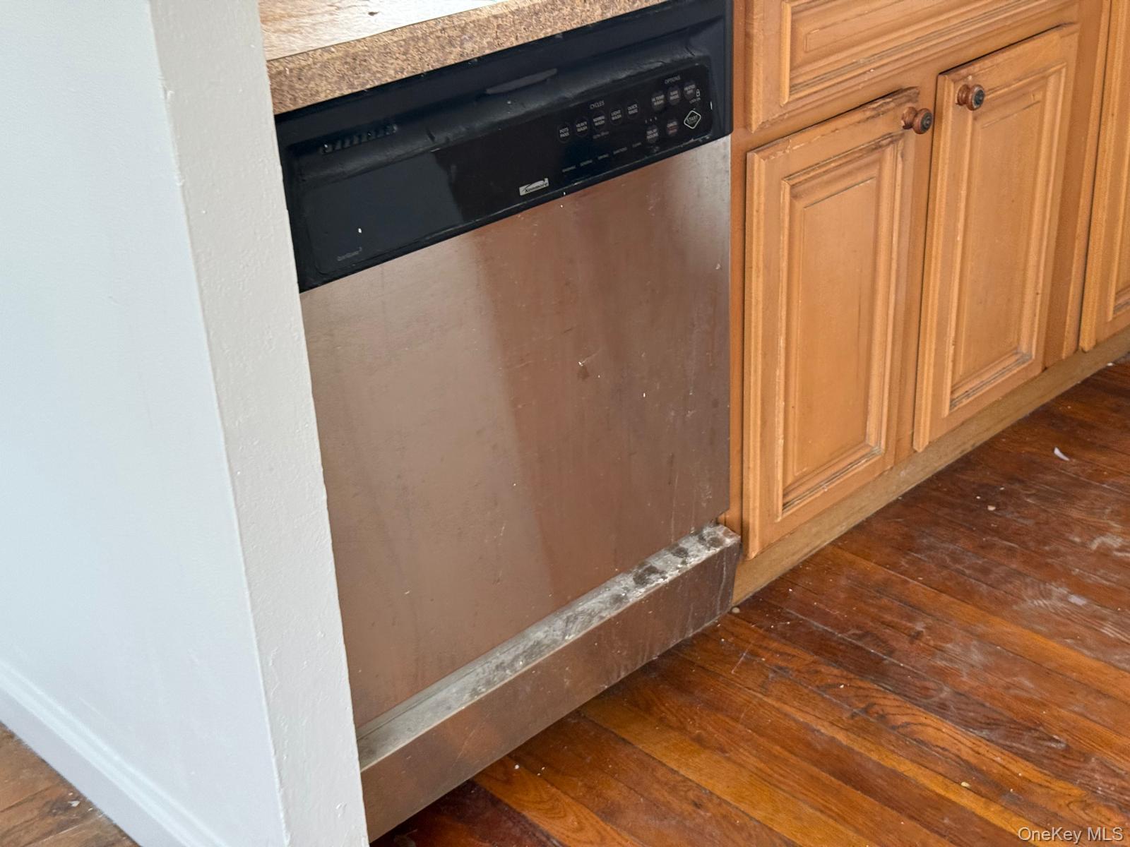 Single Family Chandler  Queens, NY 11691, MLS-906208-17