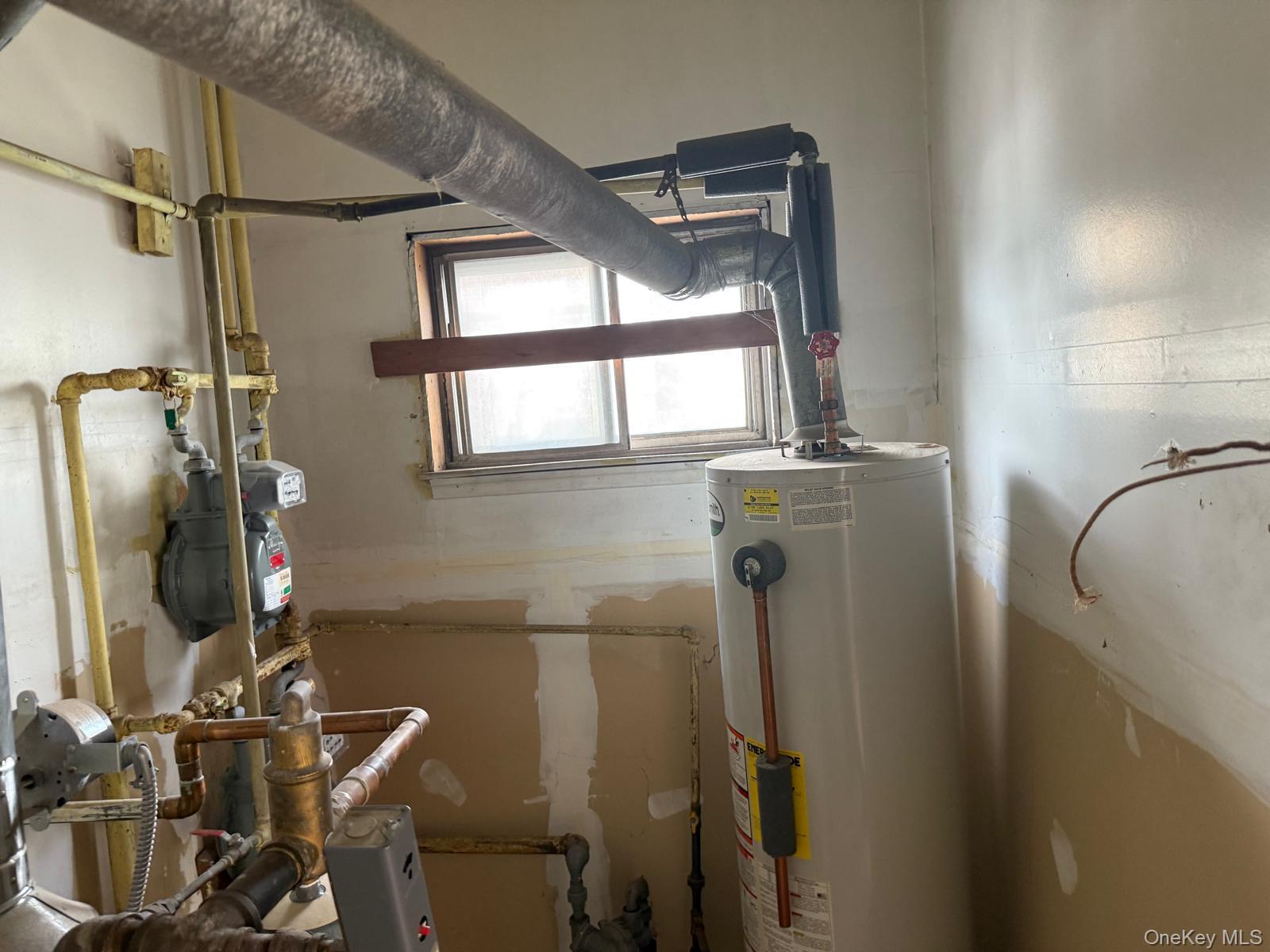 Single Family Chandler  Queens, NY 11691, MLS-906208-27