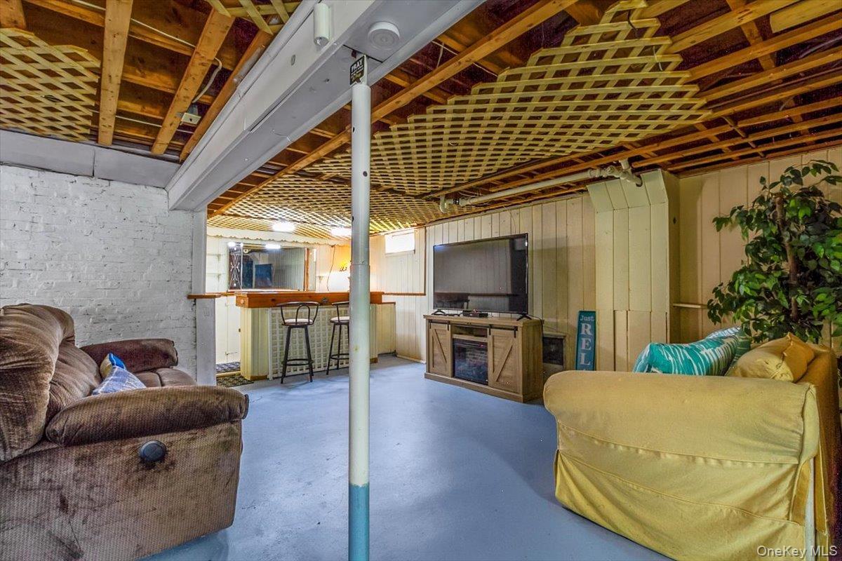 Single Family Priscilla  Dutchess County, NY 12603, MLS-906221-25