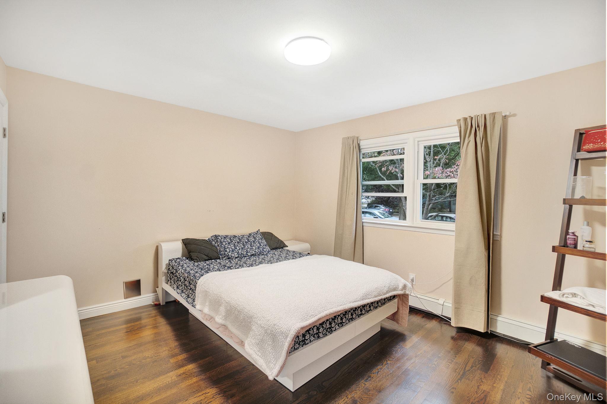 Single Family 1st  Nassau County, NY 11801, MLS-906230-20