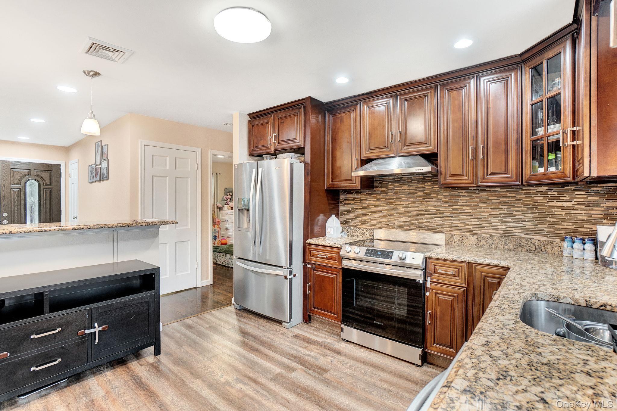 Single Family 1st  Nassau County, NY 11801, MLS-906230-3