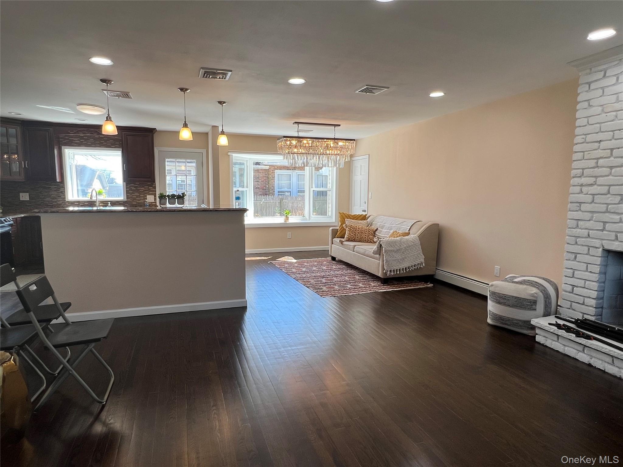 Single Family 1st  Nassau County, NY 11801, MLS-906230-7