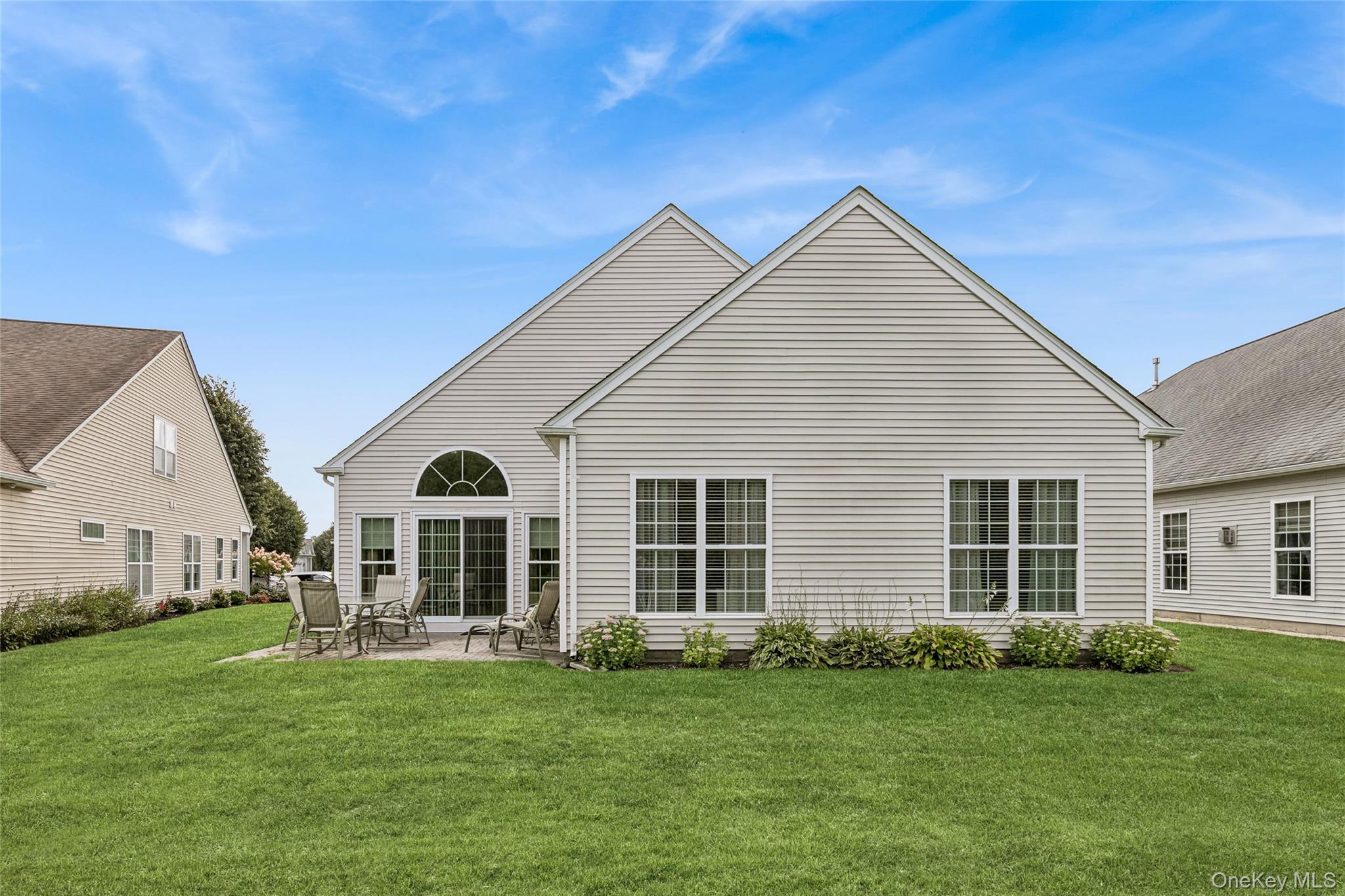 Condo Louden  Suffolk County, NY 11766, MLS-906234-35