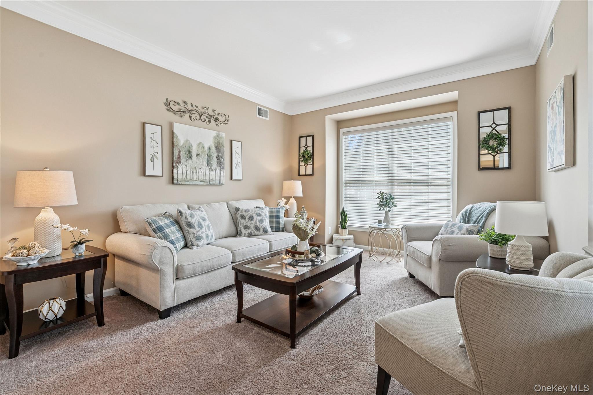 Condo Louden  Suffolk County, NY 11766, MLS-906234-7