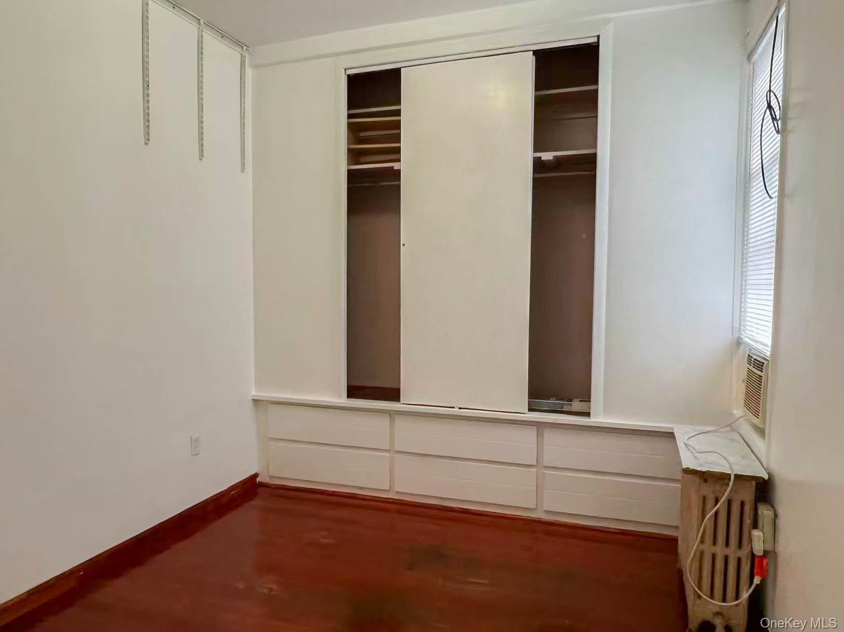 Single Family 124th  Queens, NY 11356, MLS-906238-3