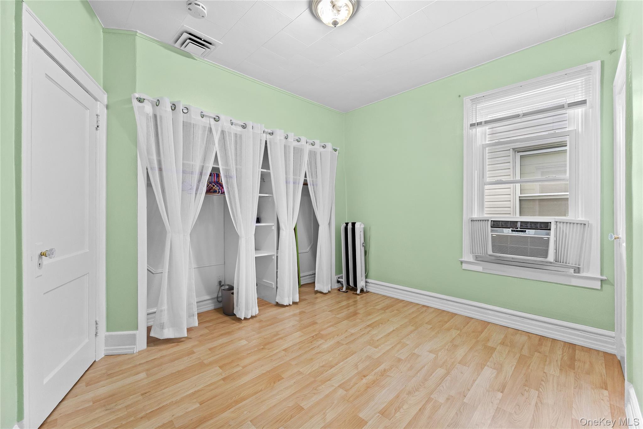 Single Family 86th Queens, NY 11421, MLS-906258-24