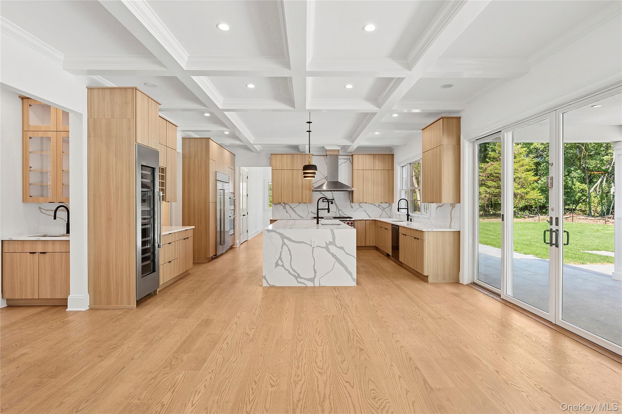 Single Family Deer Suffolk County, NY 11971, MLS-906322-10