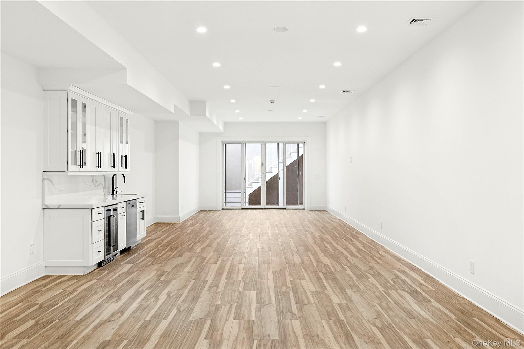 Single Family Deer Suffolk County, NY 11971, MLS-906322-22