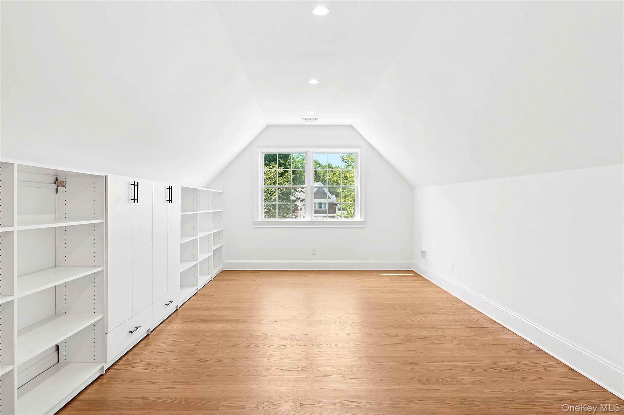 Single Family Deer Suffolk County, NY 11971, MLS-906322-28