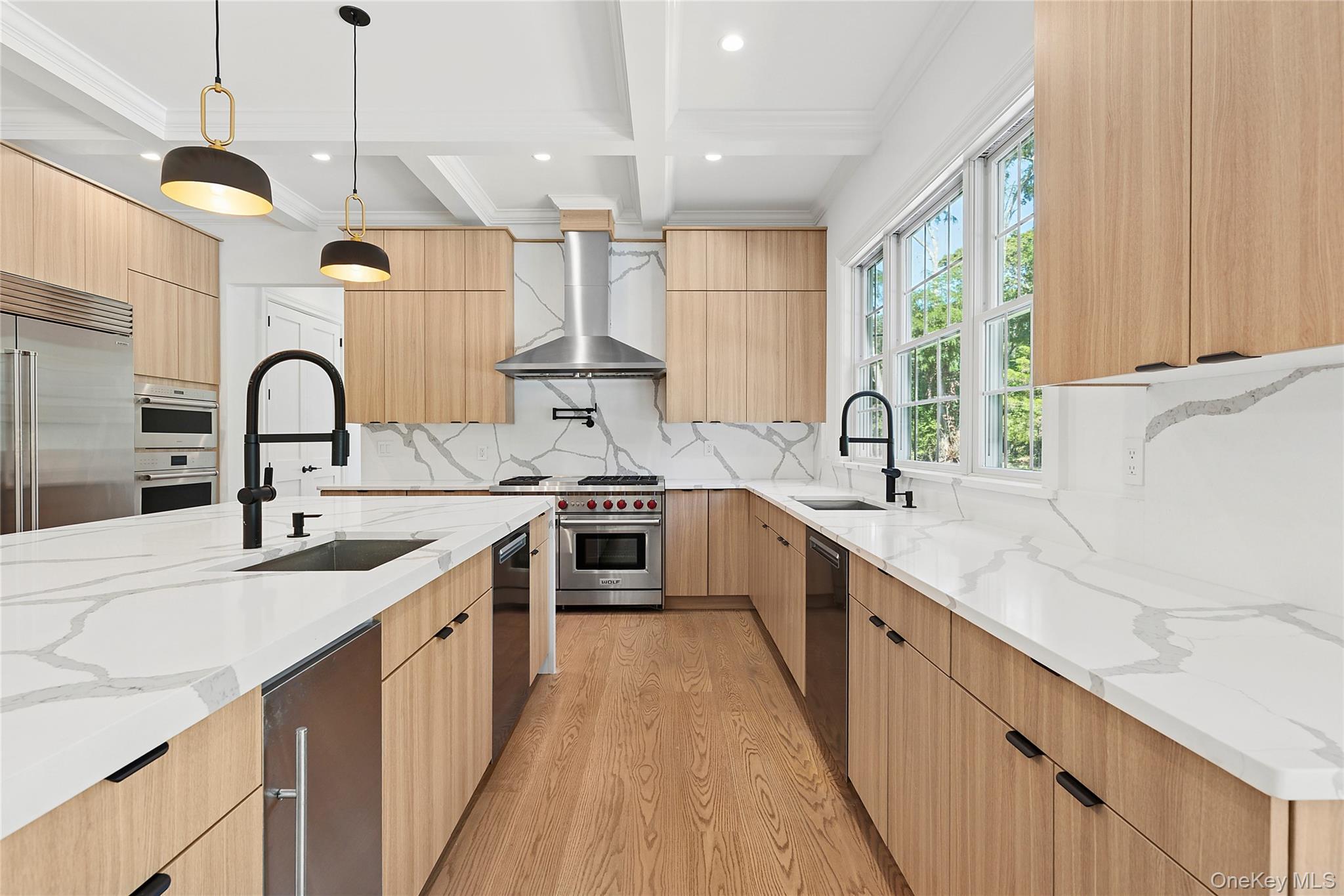 Single Family Deer Suffolk County, NY 11971, MLS-906322-8