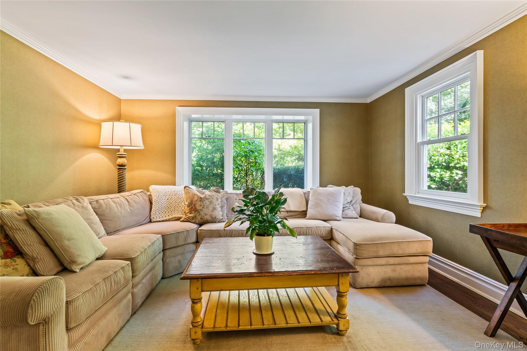 Single Family Gate Suffolk County, NY 11743, MLS-906380-13