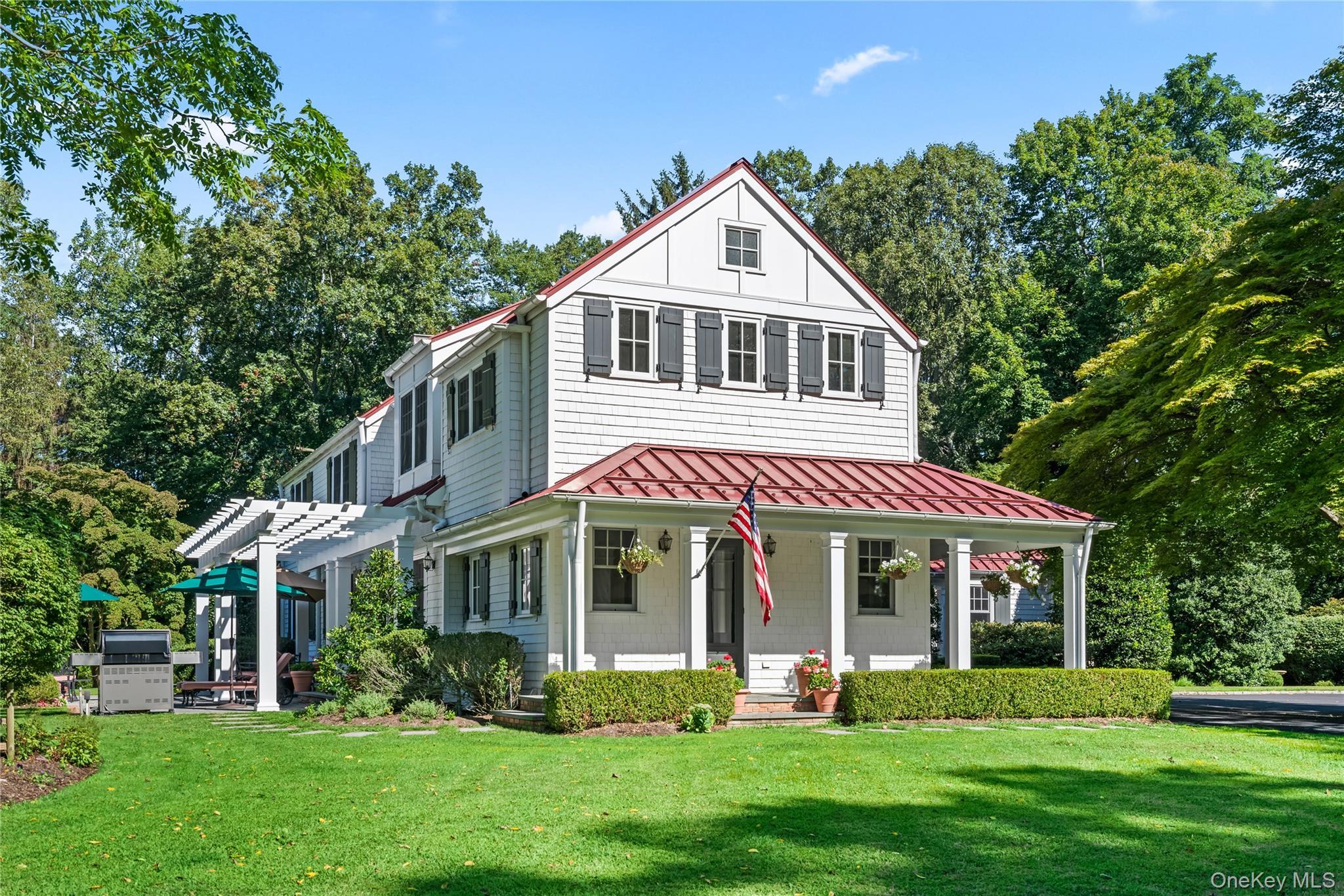 Single Family Gate Suffolk County, NY 11743, MLS-906380-2