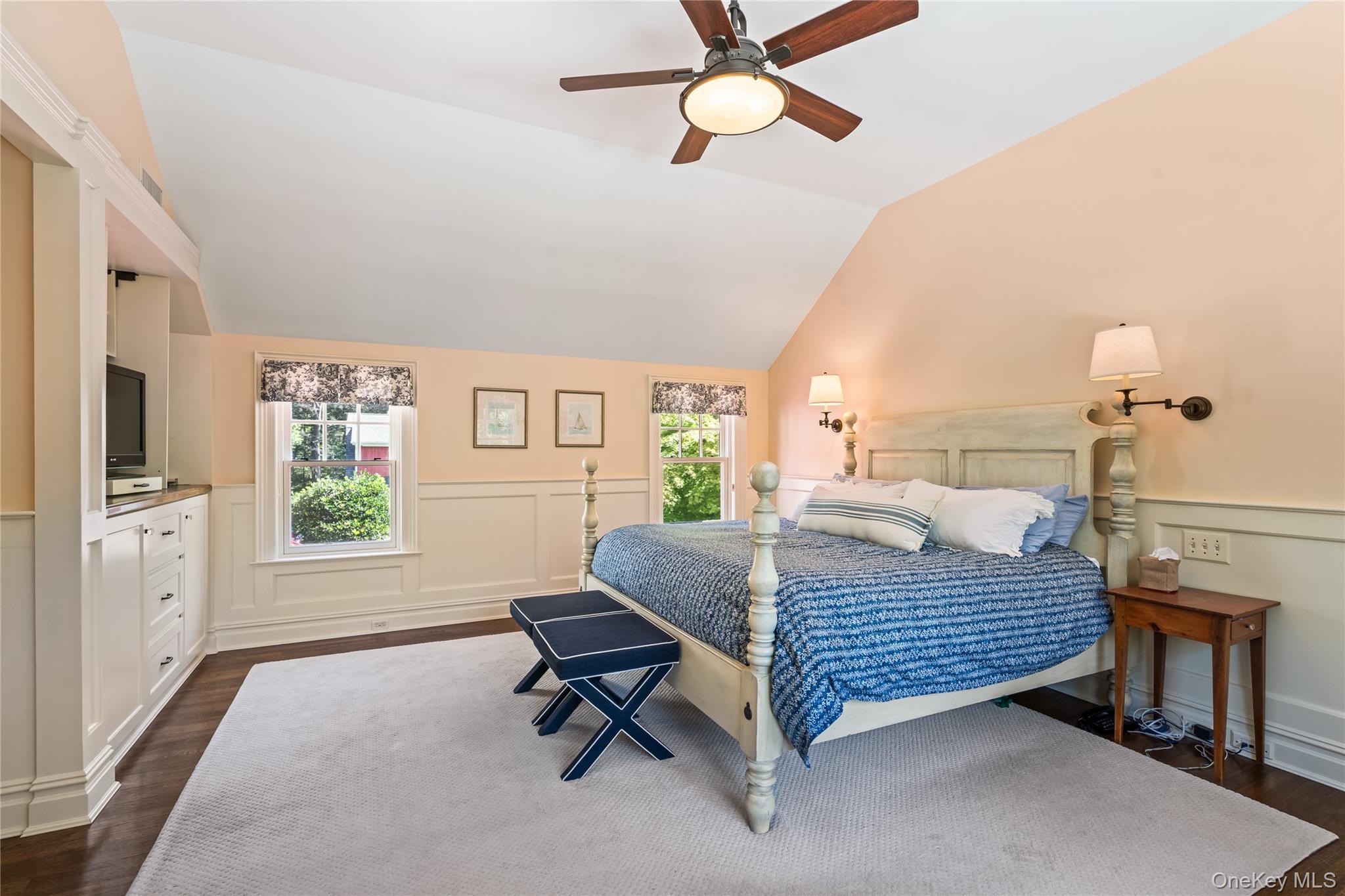 Single Family Gate Suffolk County, NY 11743, MLS-906380-24