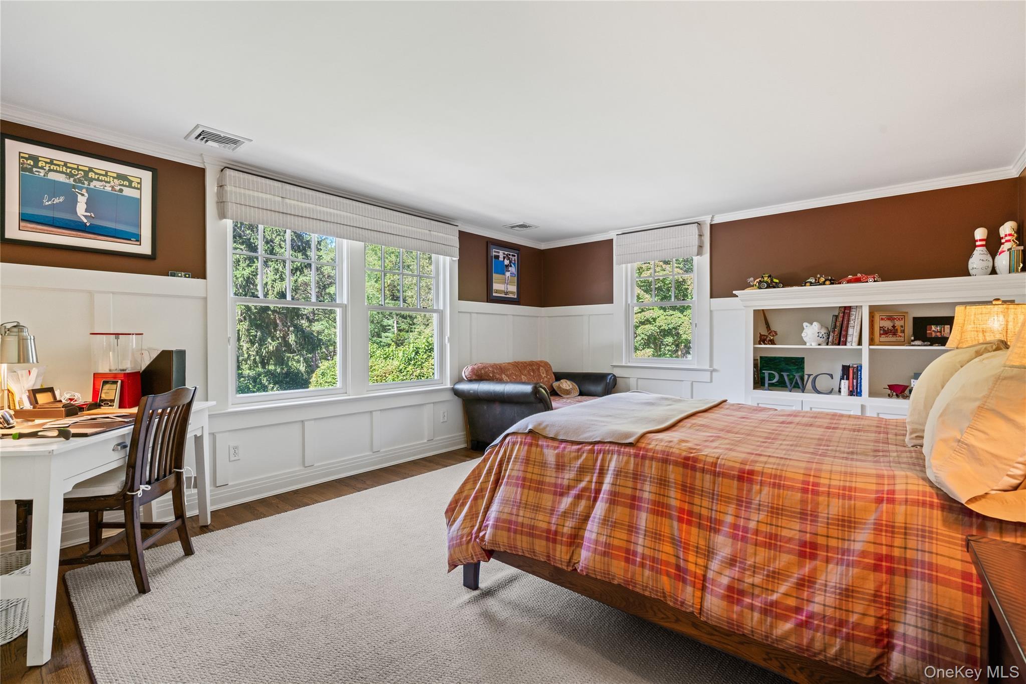 Single Family Gate Suffolk County, NY 11743, MLS-906380-30