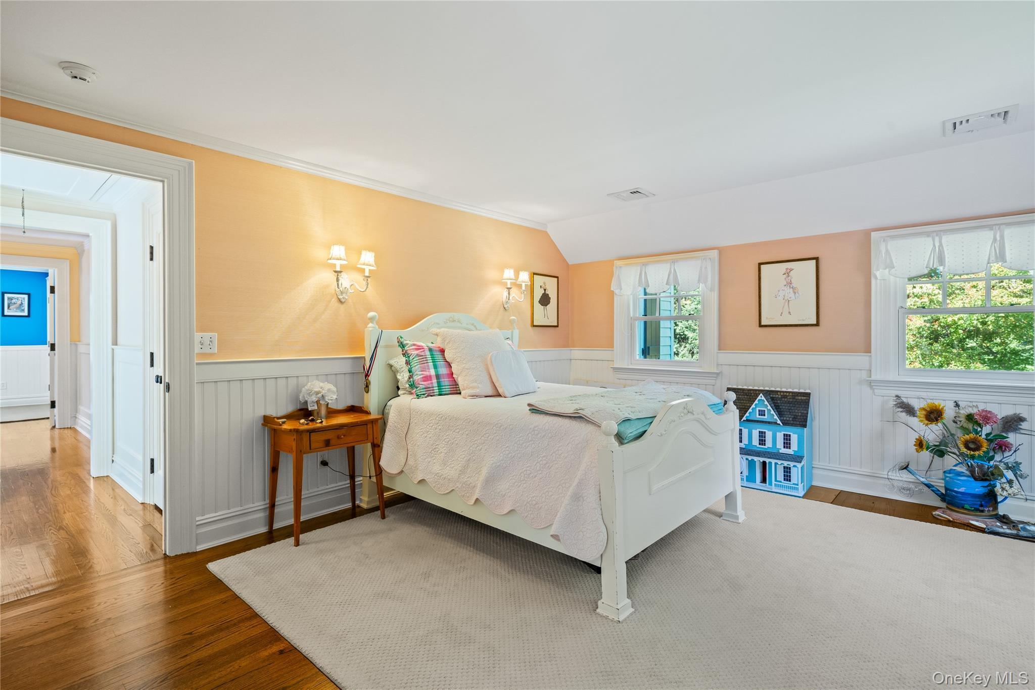 Single Family Gate Suffolk County, NY 11743, MLS-906380-33