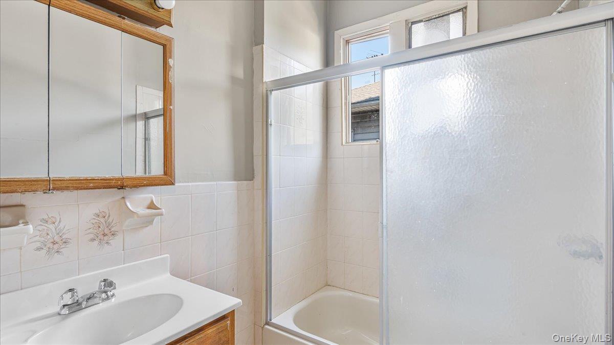 Single Family 120th  Queens, NY 11415, MLS-906381-20