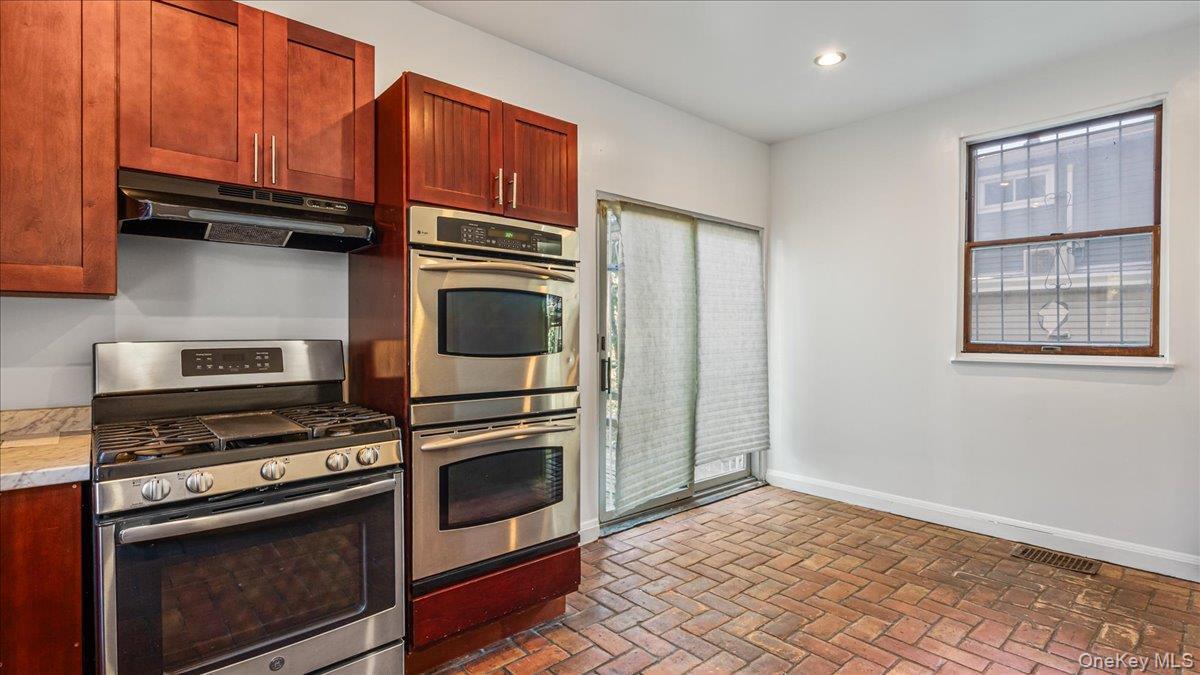 Single Family 120th  Queens, NY 11415, MLS-906381-9