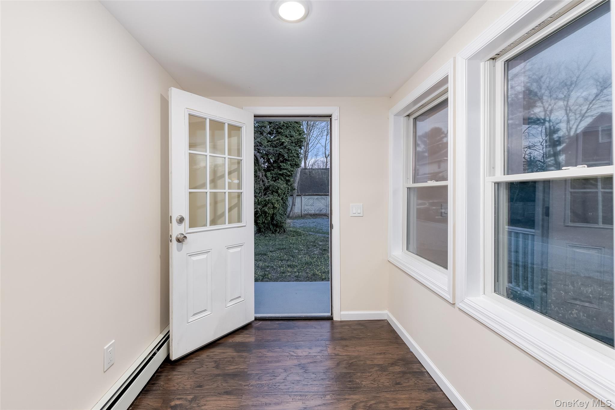 Single Family Main  Suffolk County, NY 11935, MLS-906405-7