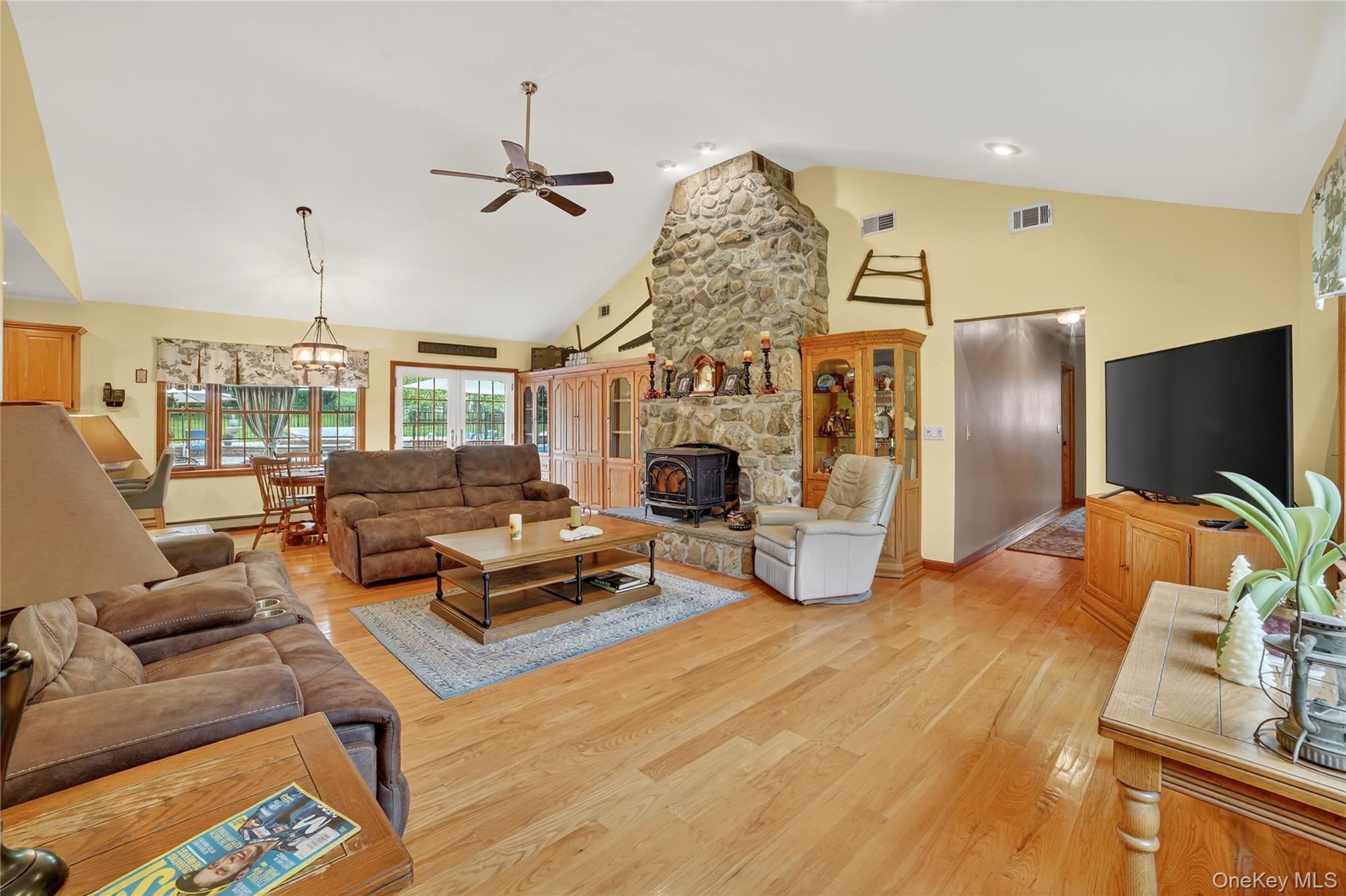 Single Family Route 9a  Westchester County, NY 10562, MLS-906409-12