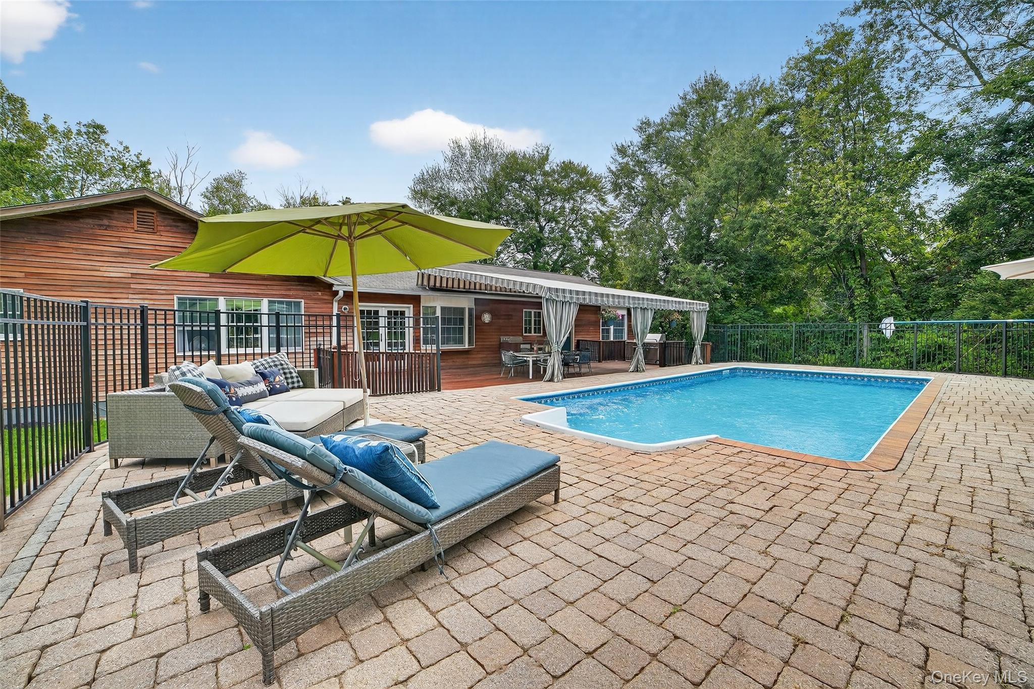 Single Family Route 9a  Westchester County, NY 10562, MLS-906409-32