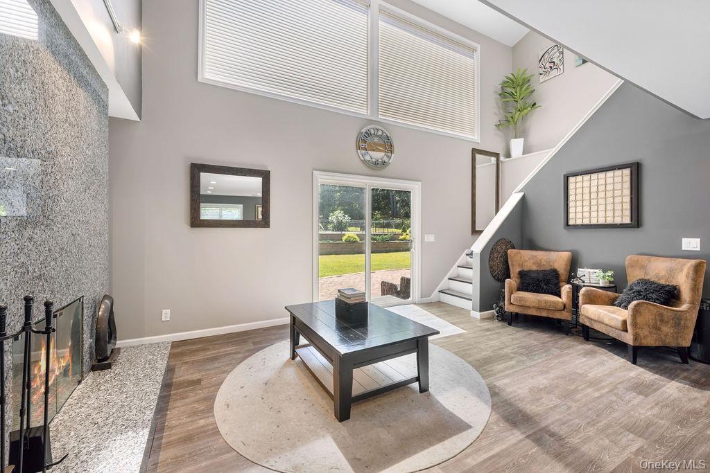 Single Family Lone Oak Suffolk County, NY 11787, MLS-906434-8