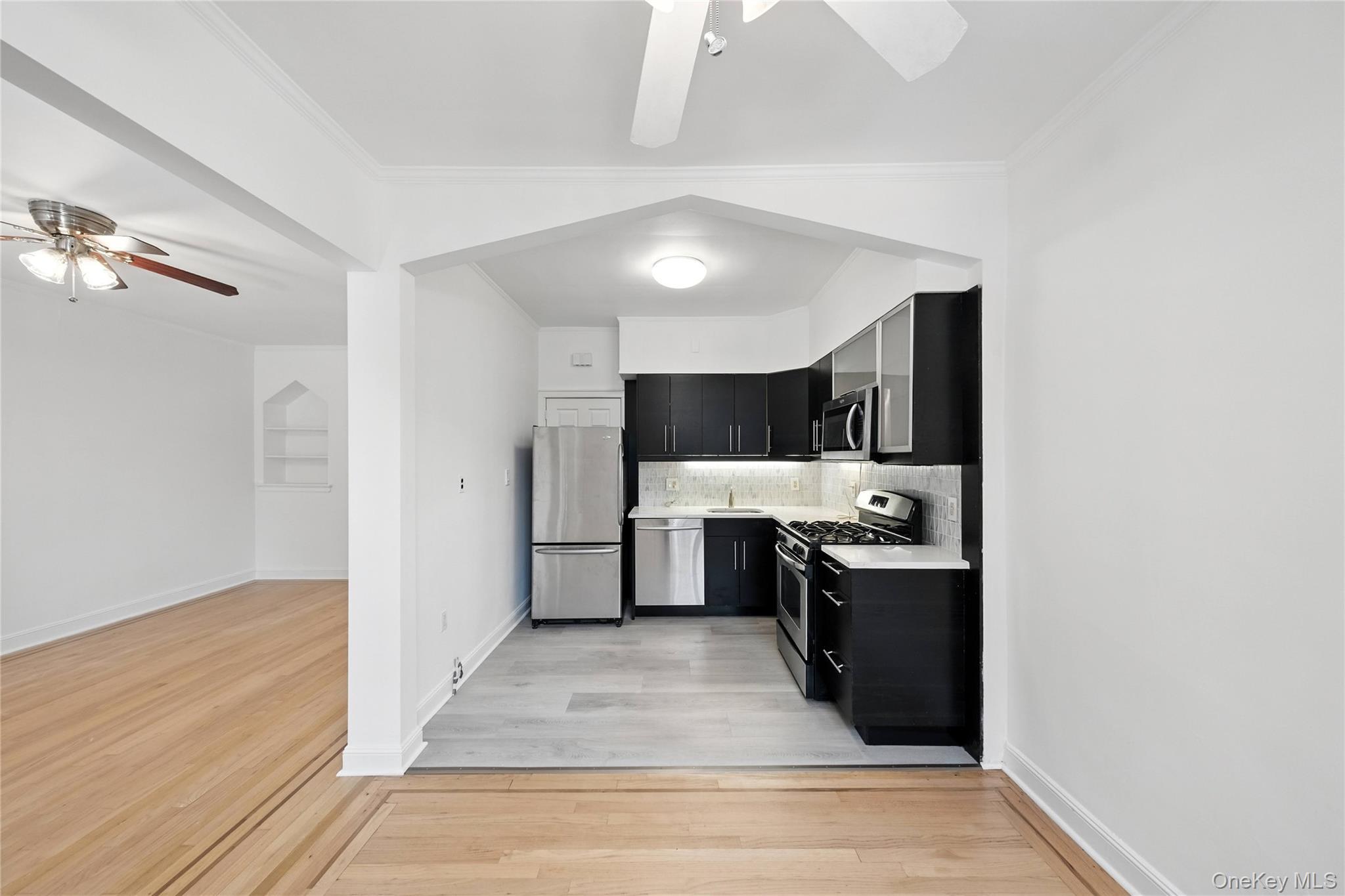 Single Family 69th  Queens, NY 11378, MLS-906463-16