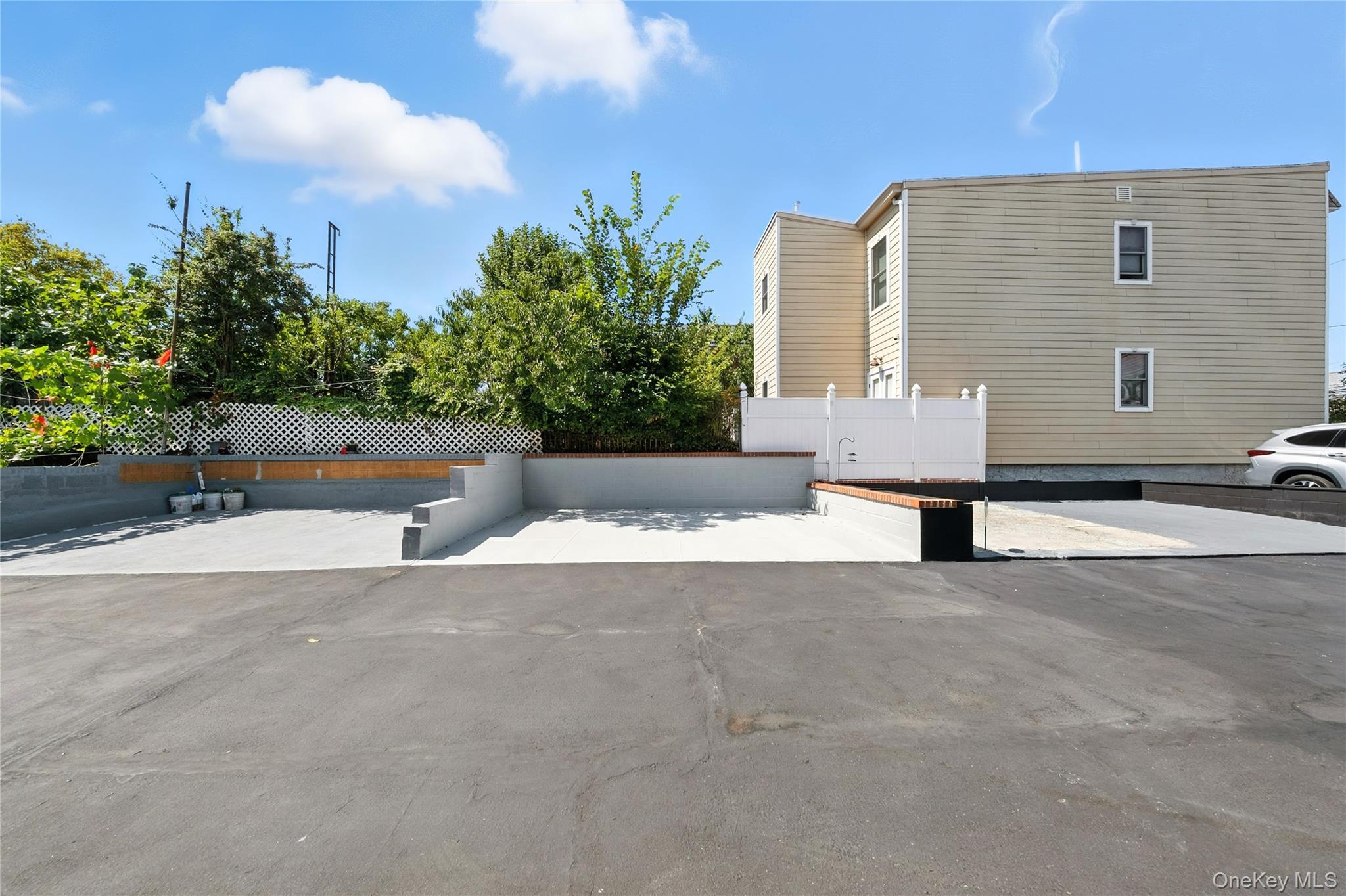 Single Family 69th  Queens, NY 11378, MLS-906463-26