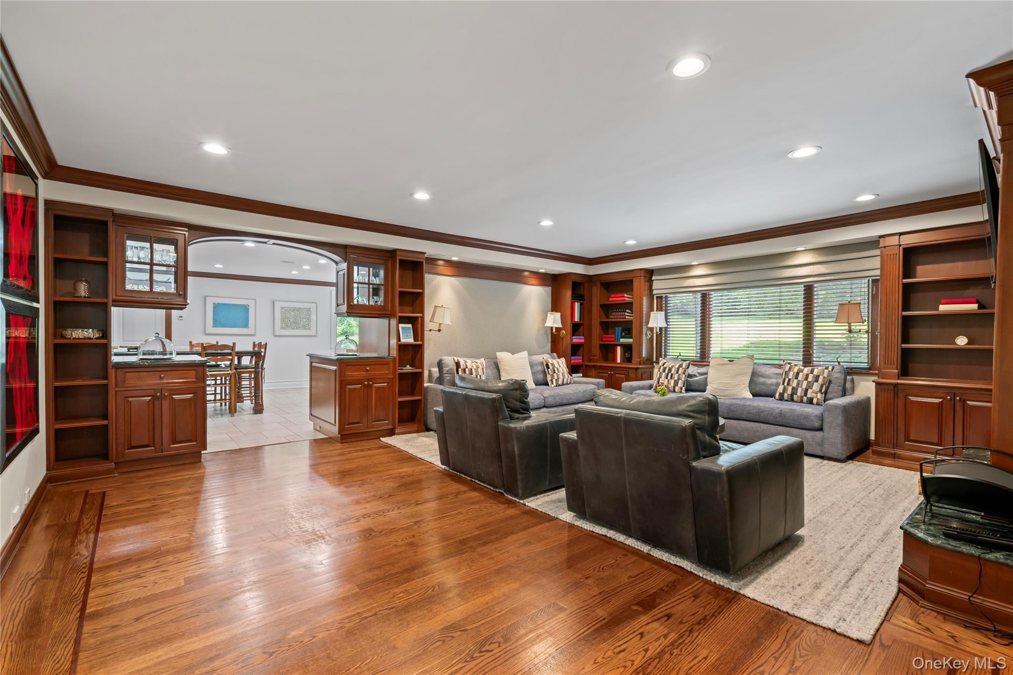 Single Family Montrose Nassau County, NY 11576, MLS-906465-11